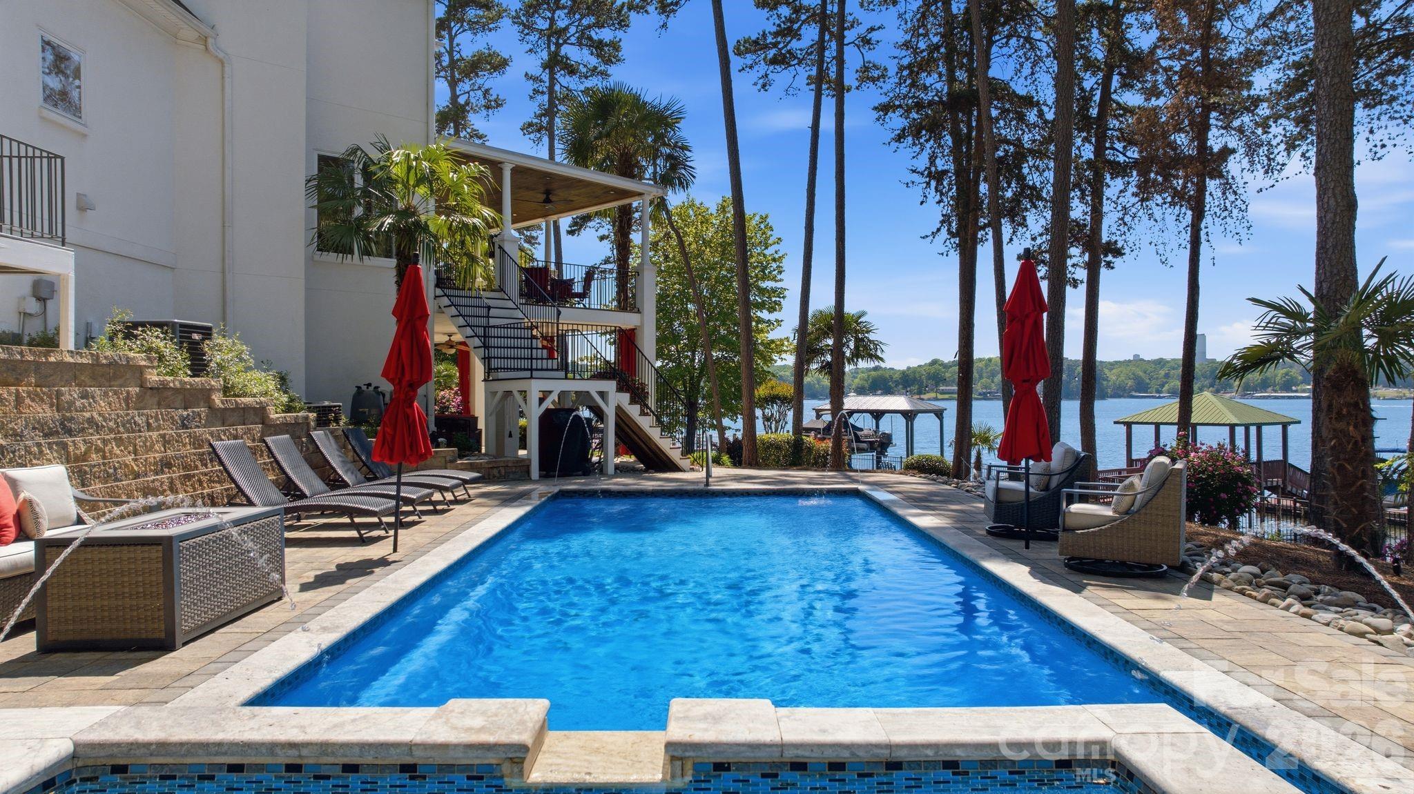 144 Mariner Pointe Lane