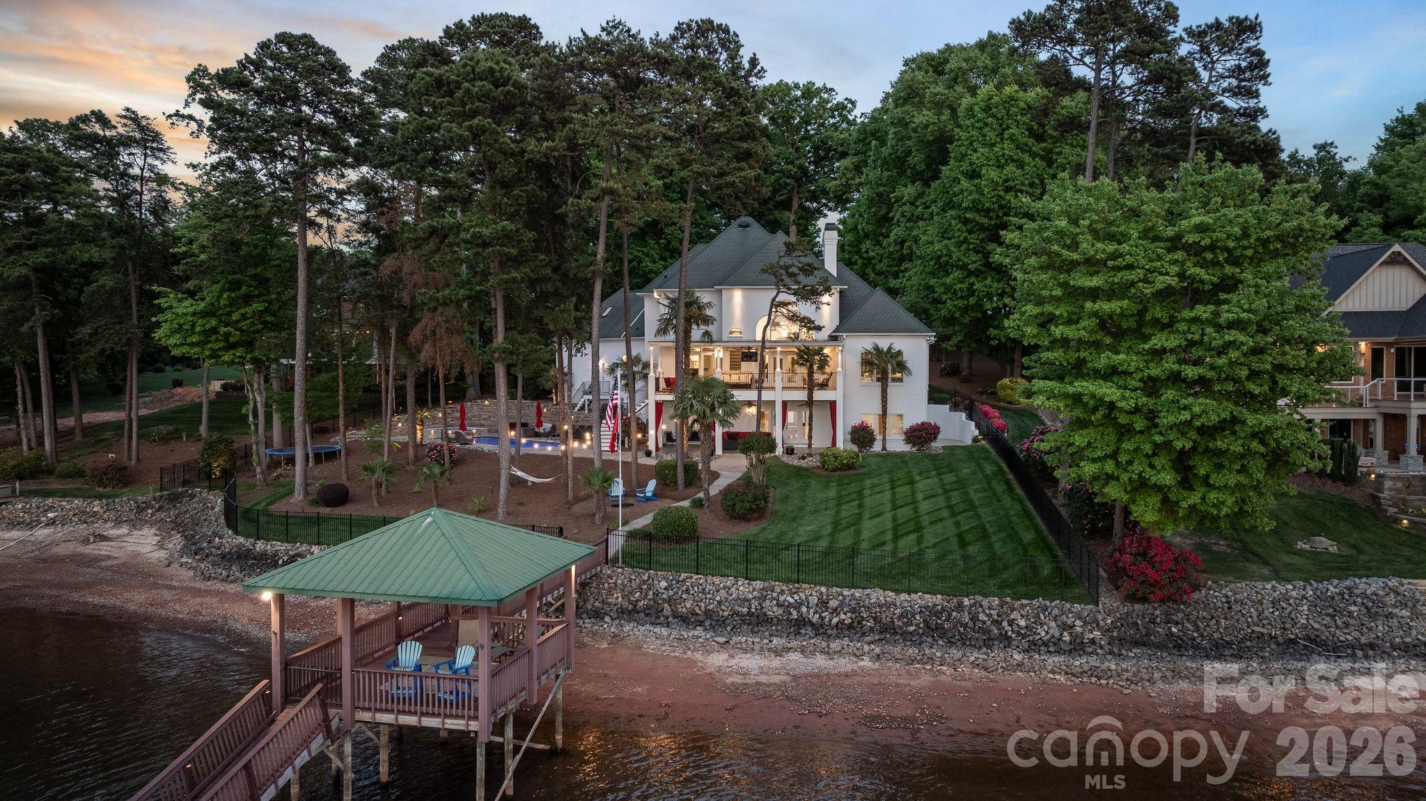 144 Mariner Pointe Lane