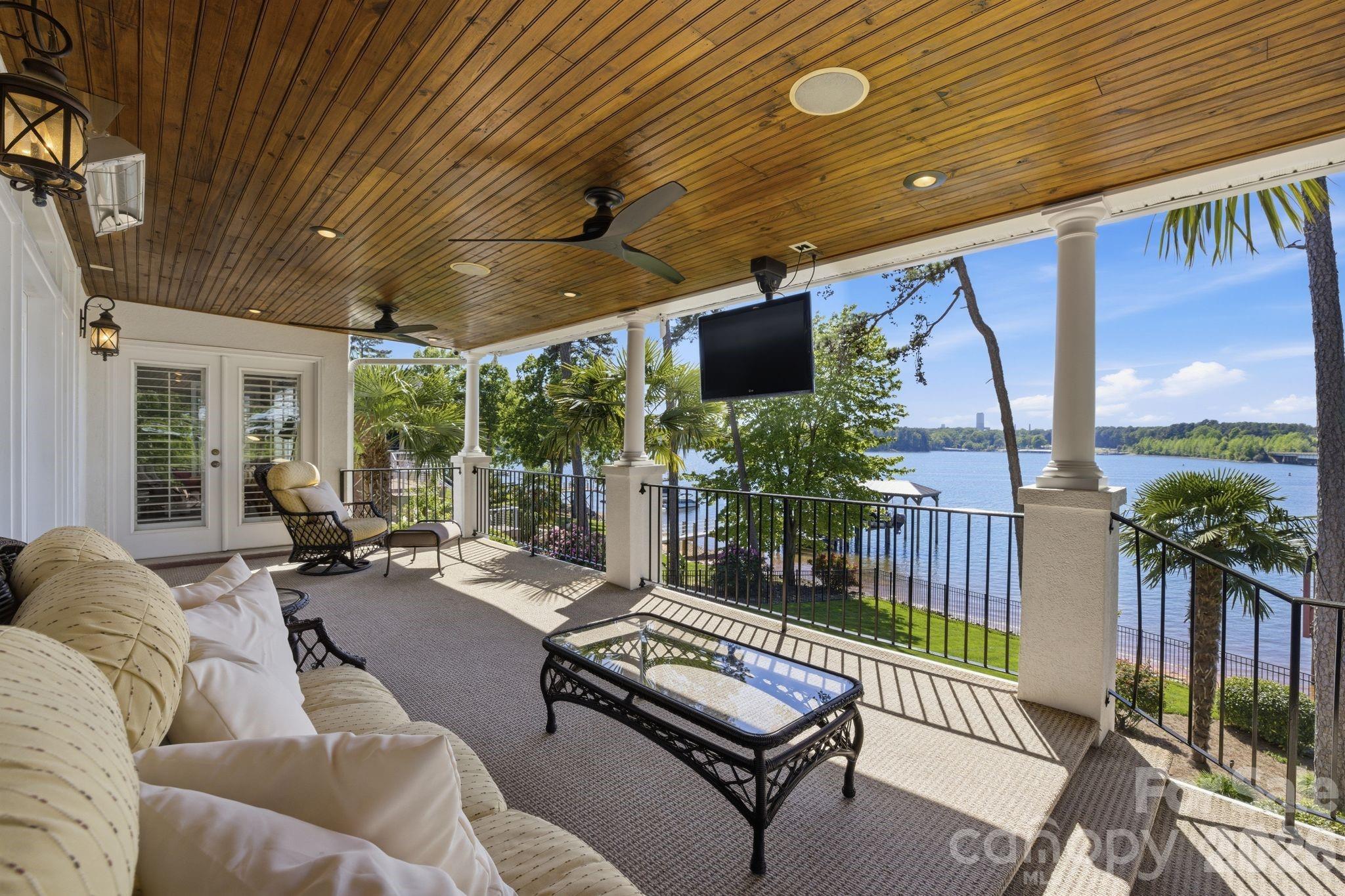 144 Mariner Pointe Lane