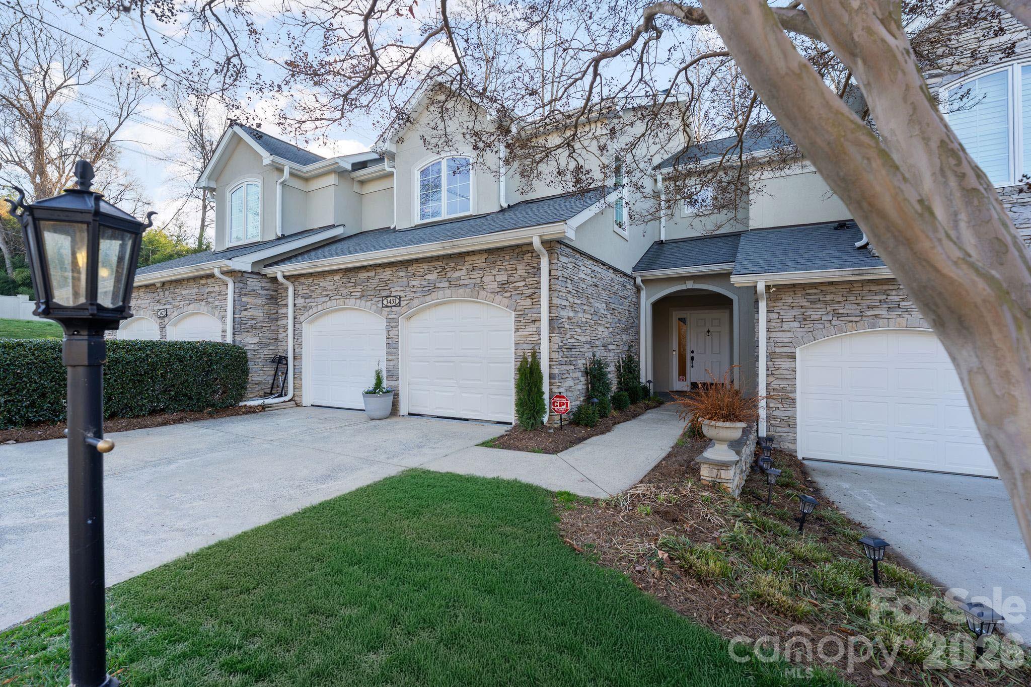 3431 Royal Crest Drive