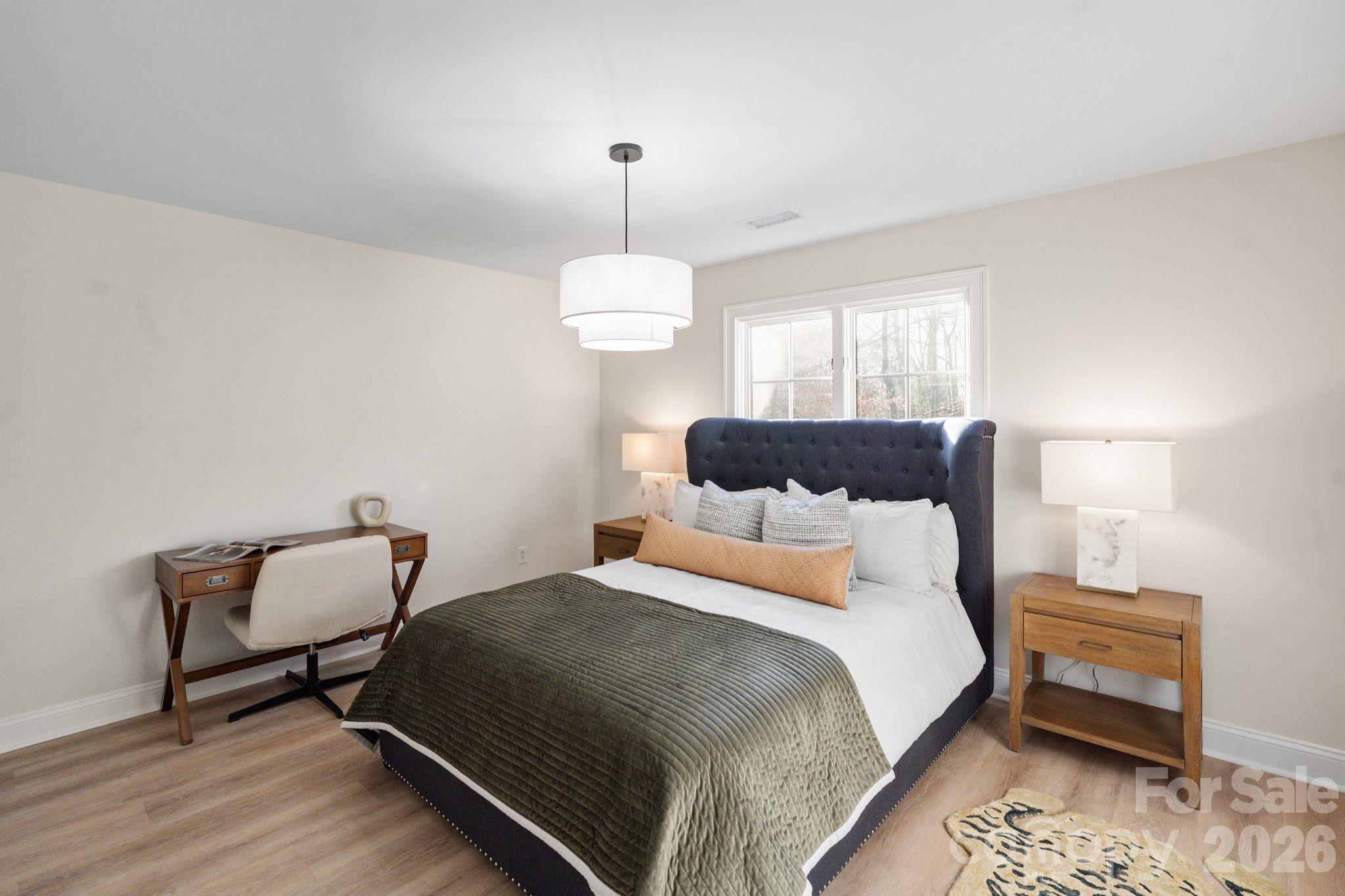 3431 Royal Crest Drive