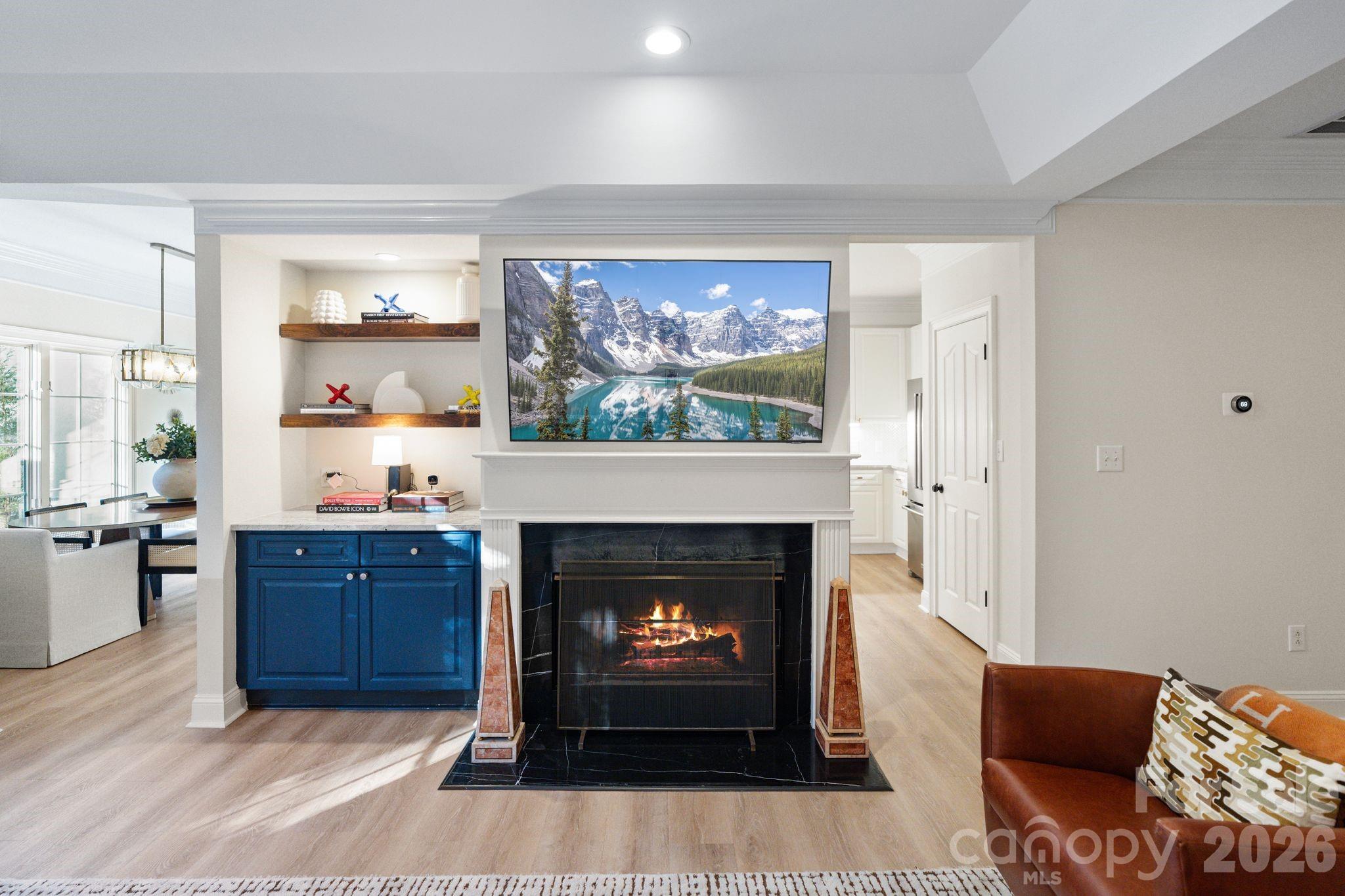 3431 Royal Crest Drive