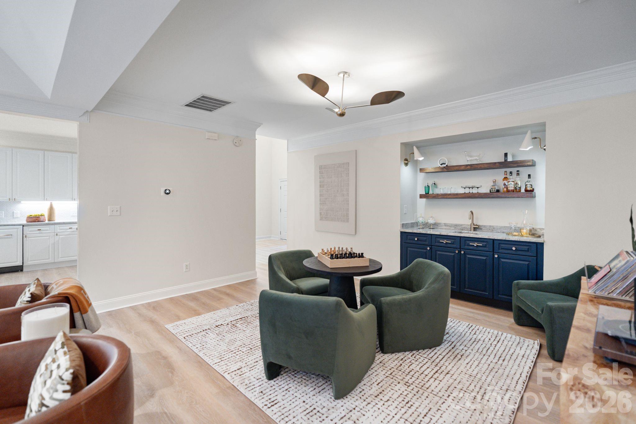 3431 Royal Crest Drive