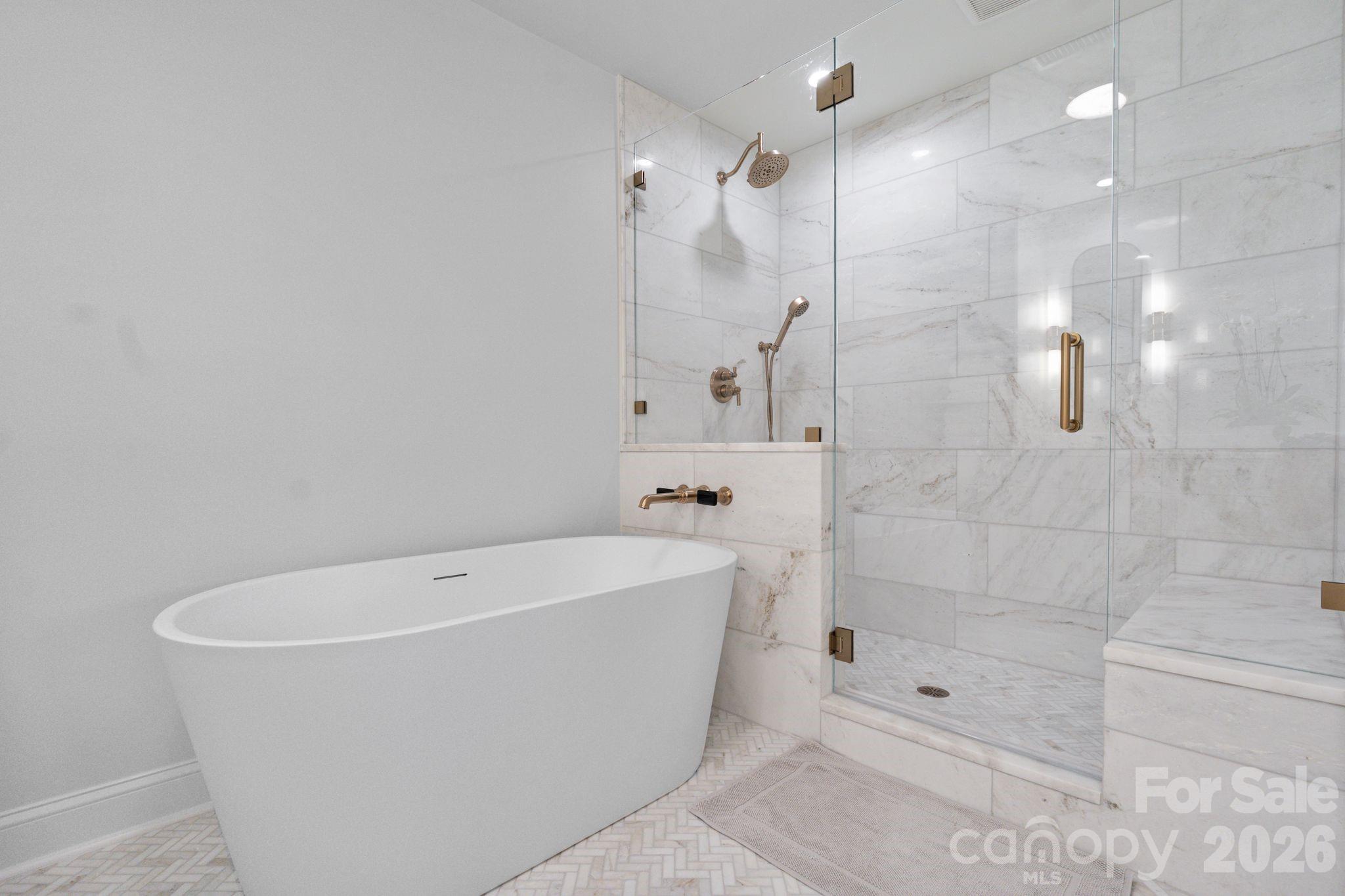 3431 Royal Crest Drive