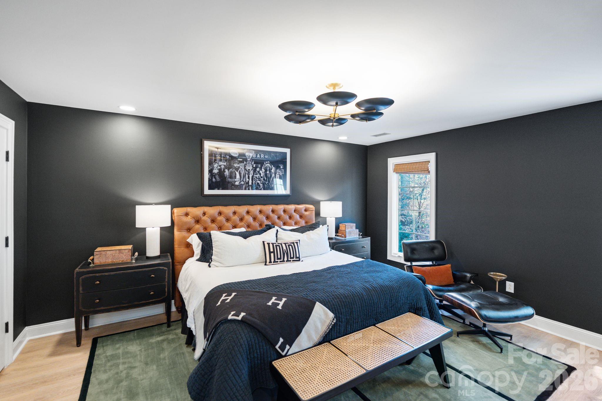 3431 Royal Crest Drive