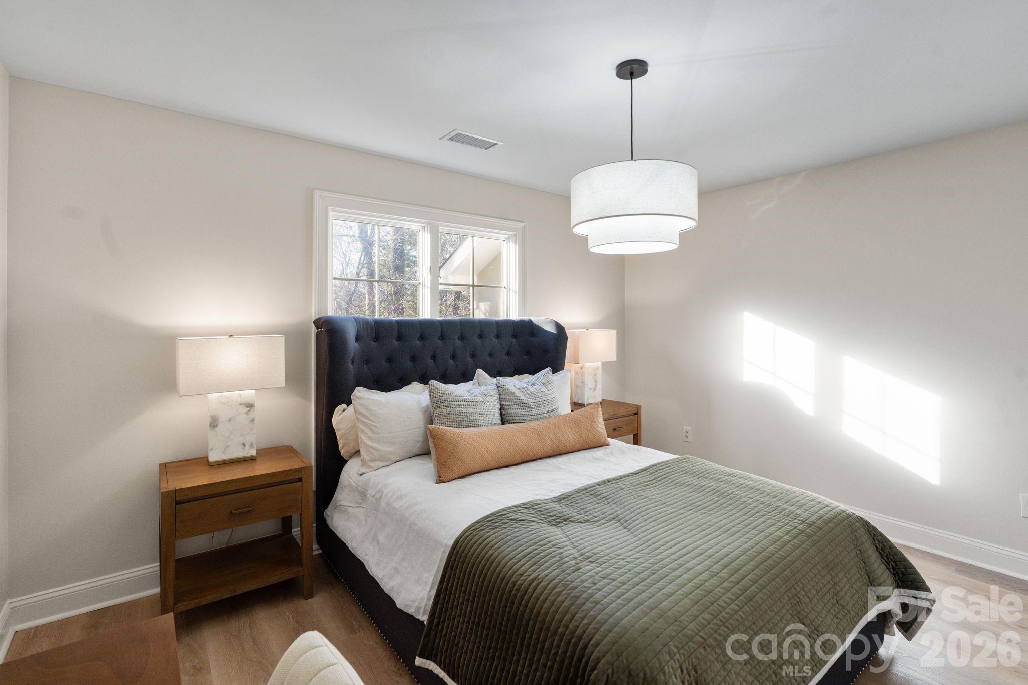 3431 Royal Crest Drive