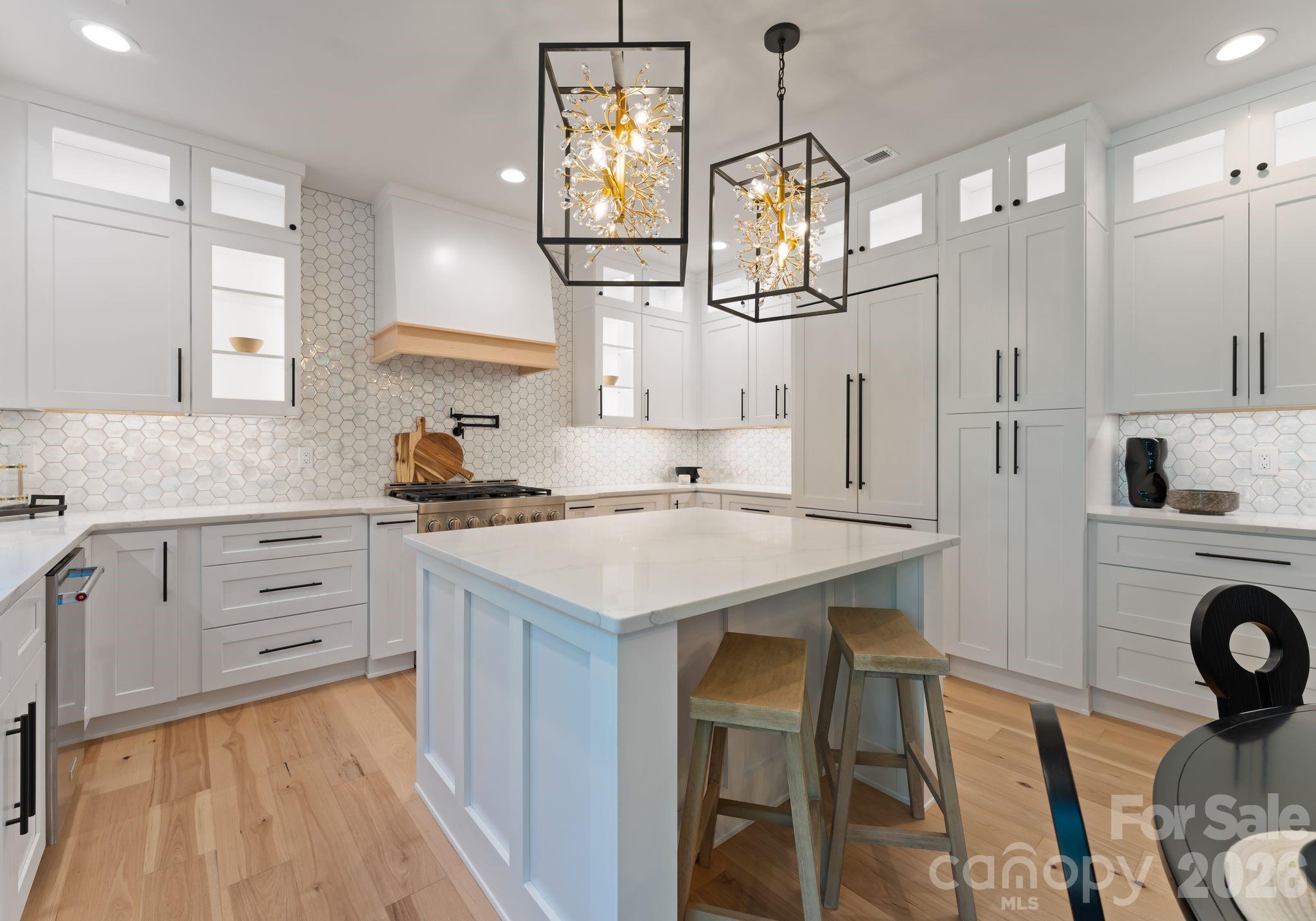 1637 Longfellow Street