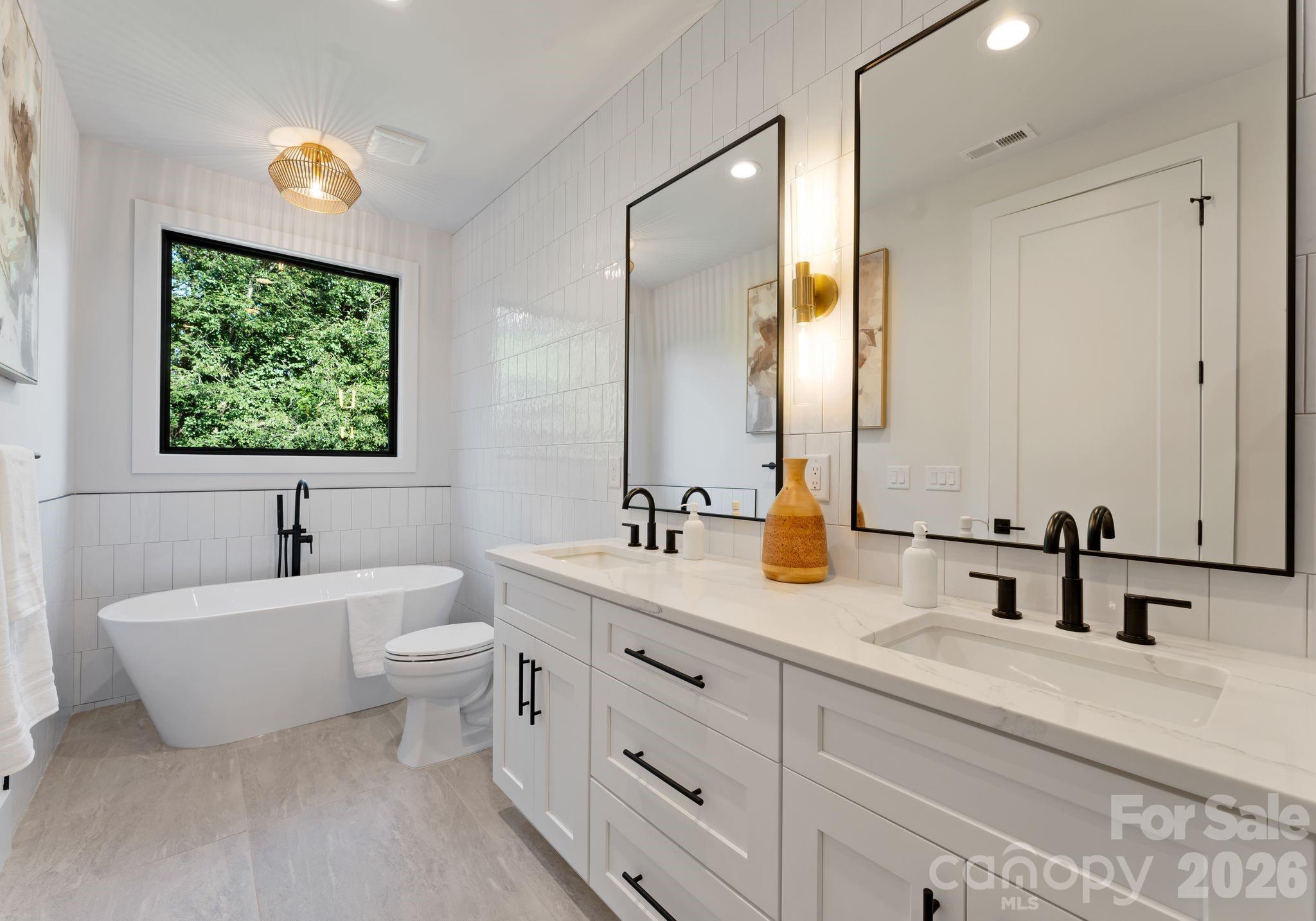 1637 Longfellow Street