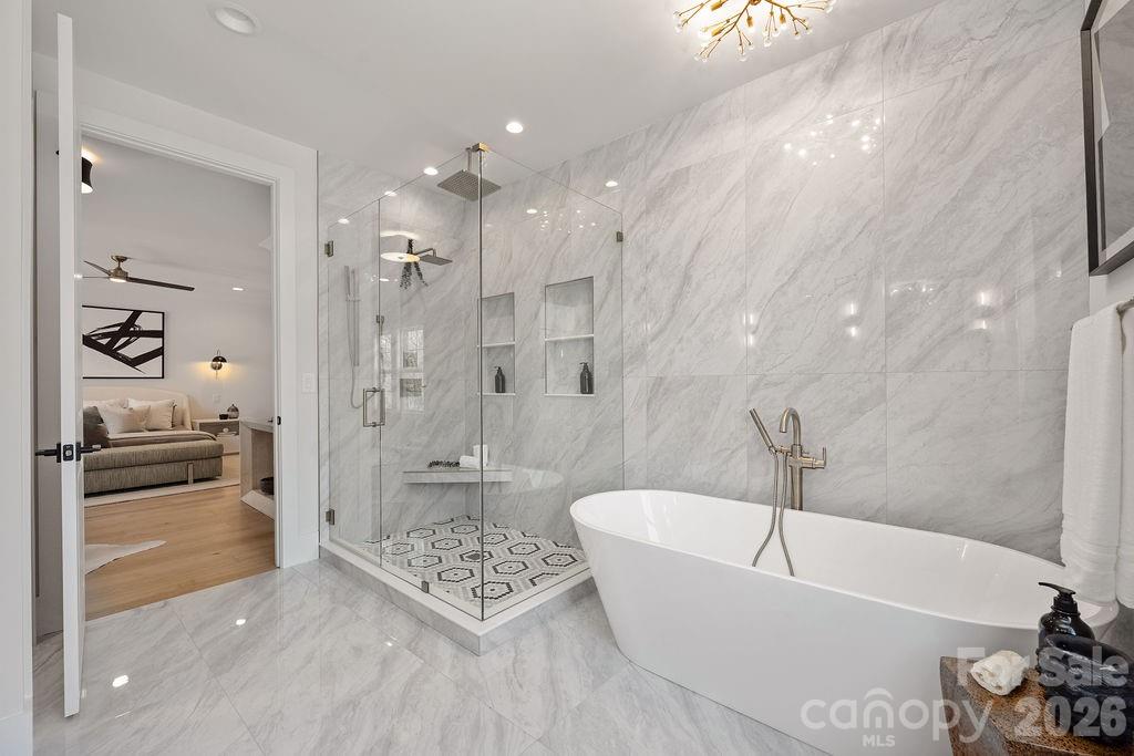 100 N Brackenbury Lane