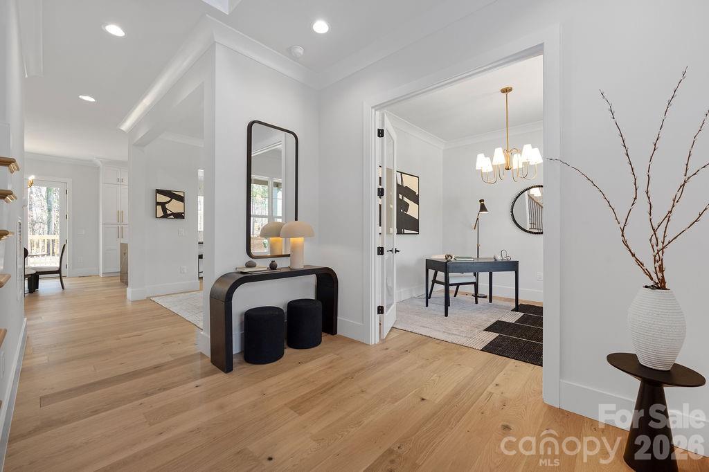 100 N Brackenbury Lane