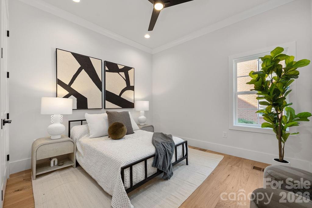 100 N Brackenbury Lane