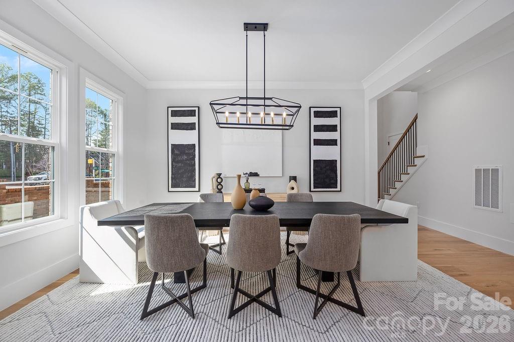 100 N Brackenbury Lane