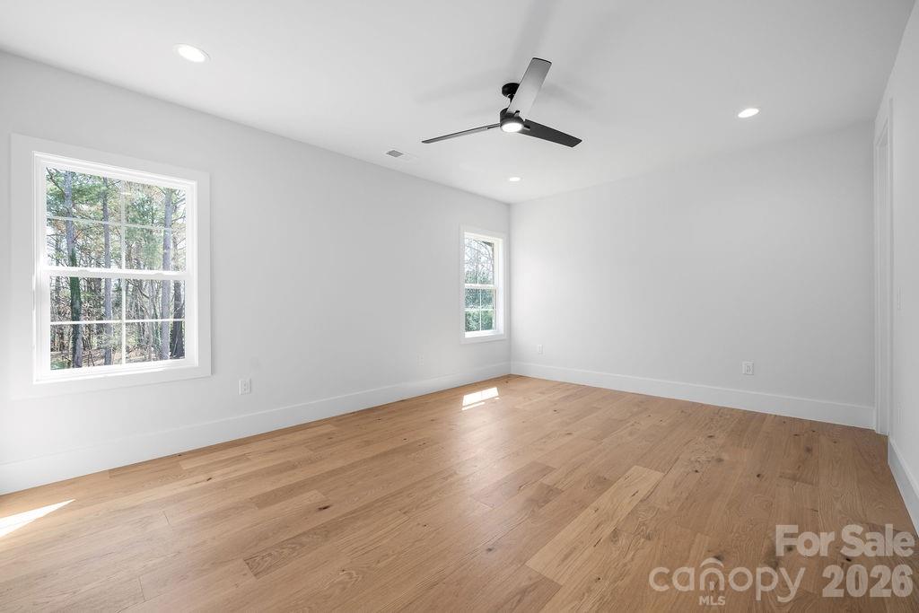 100 N Brackenbury Lane