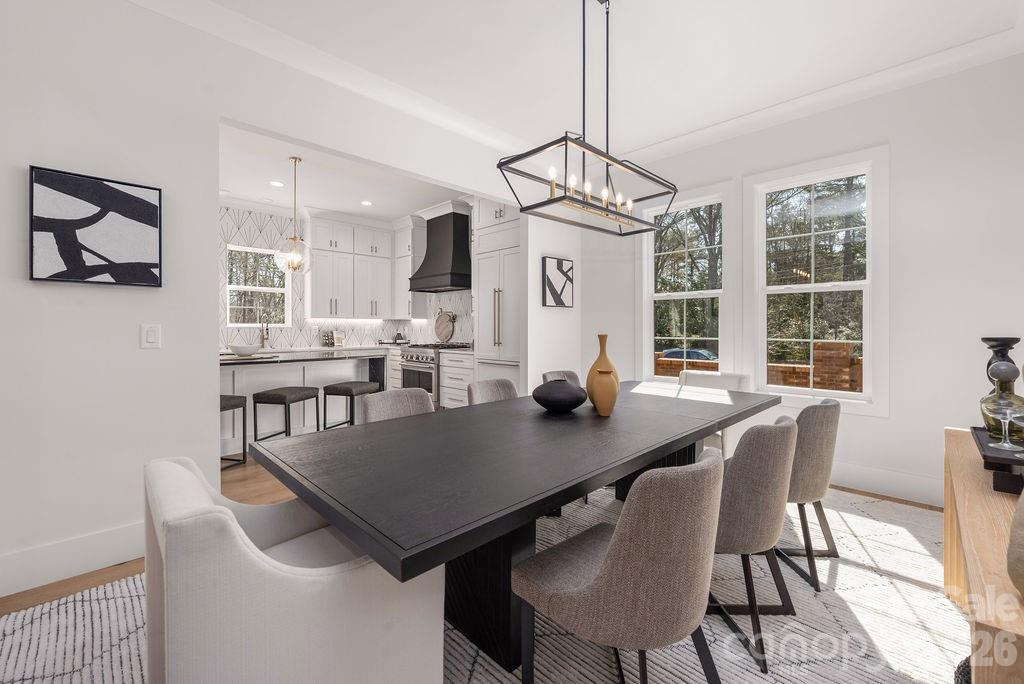 100 N Brackenbury Lane