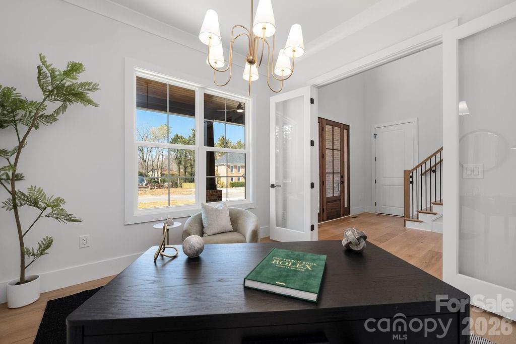 100 N Brackenbury Lane