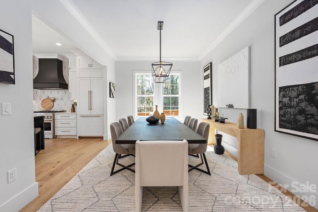 100 N Brackenbury Lane