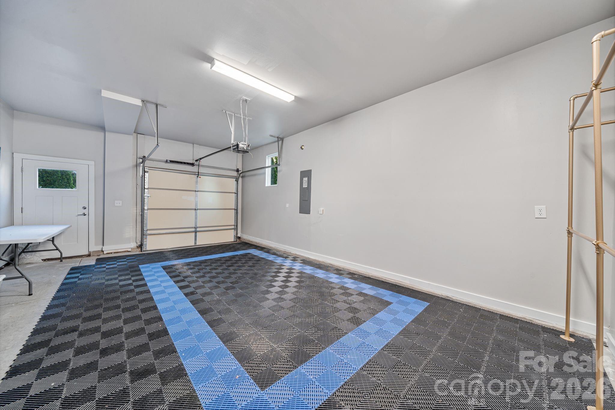 1605 Cannon View Lane