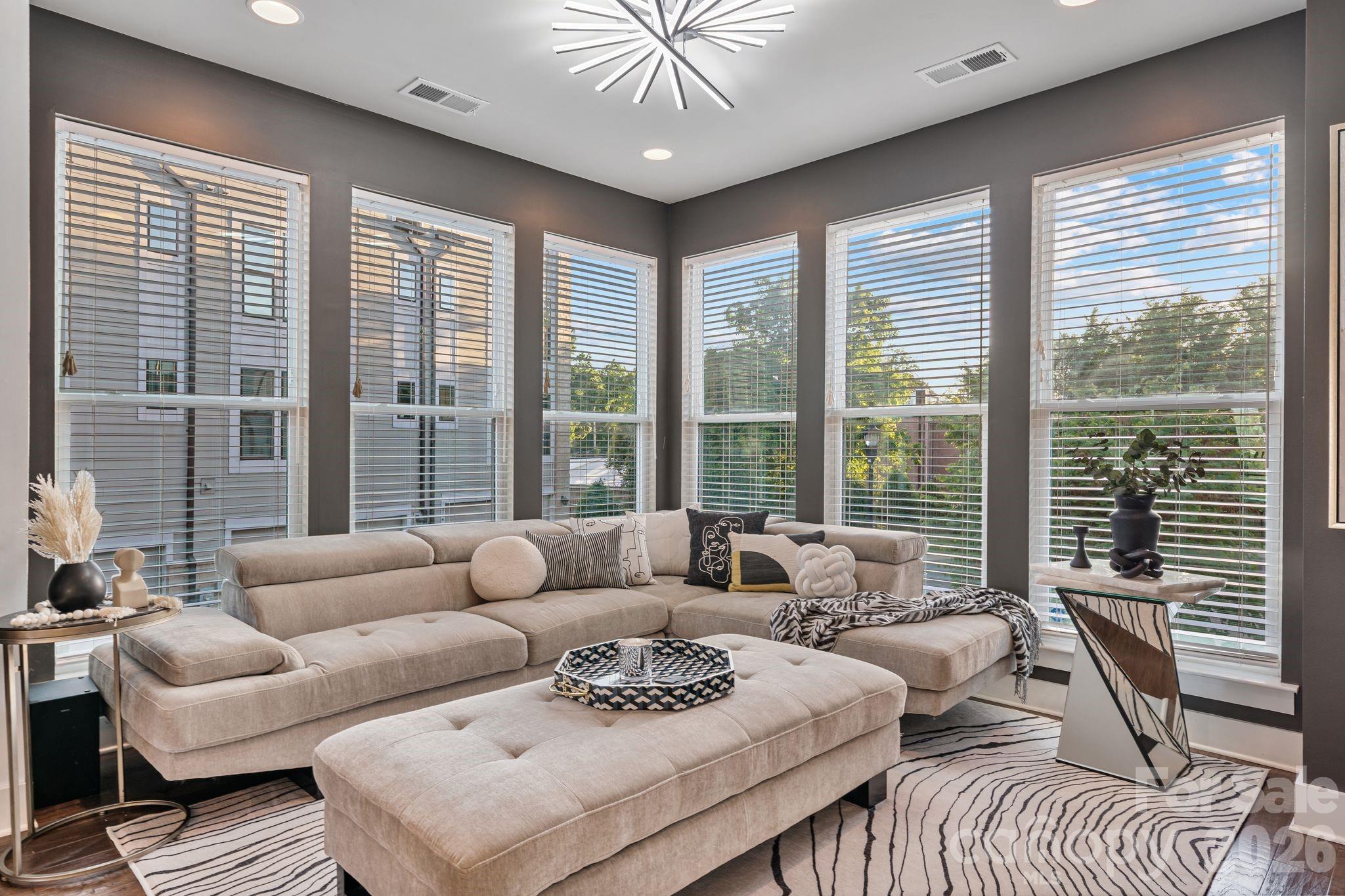 1605 Cannon View Lane