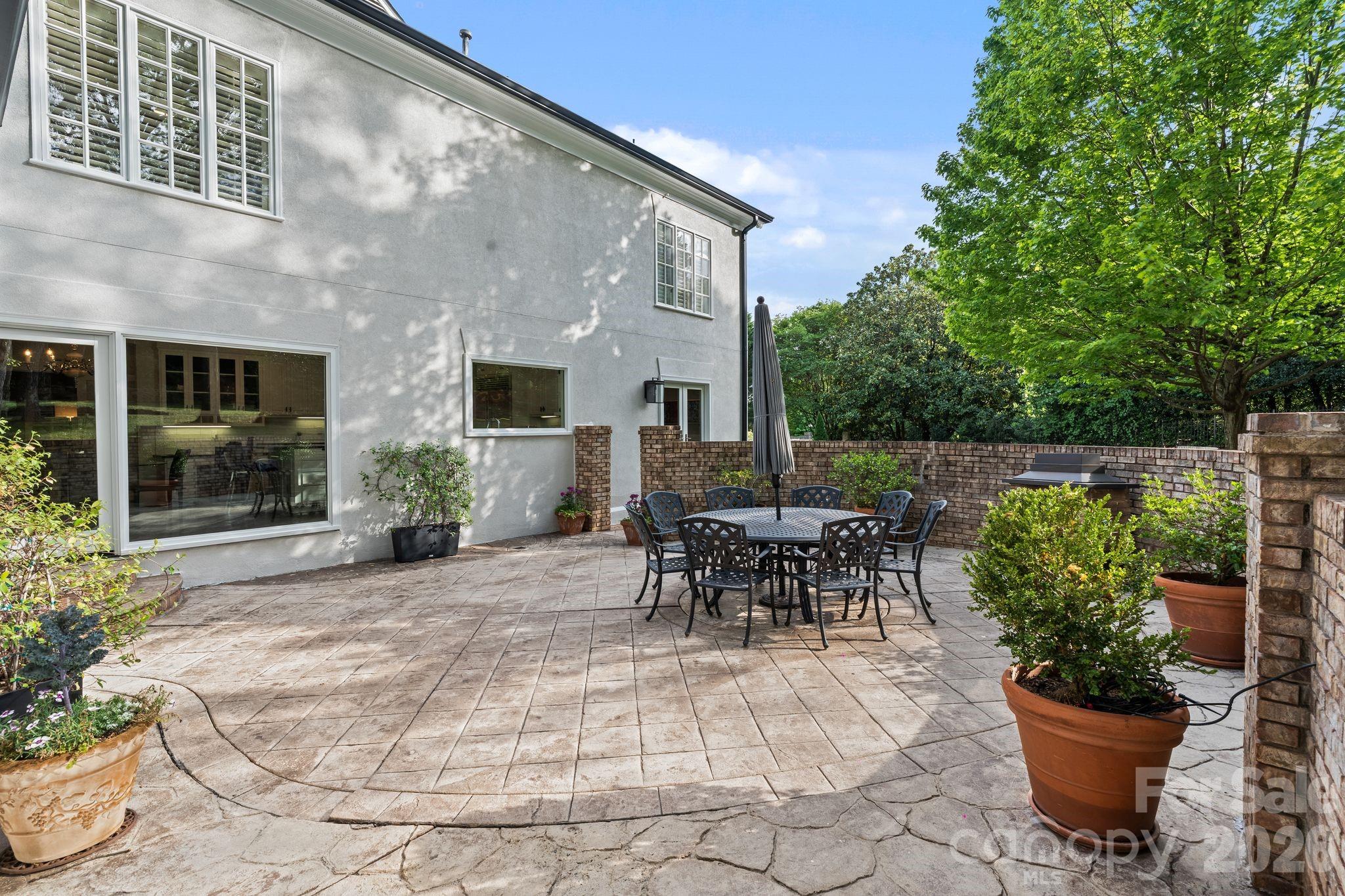 8124 Greencastle Drive