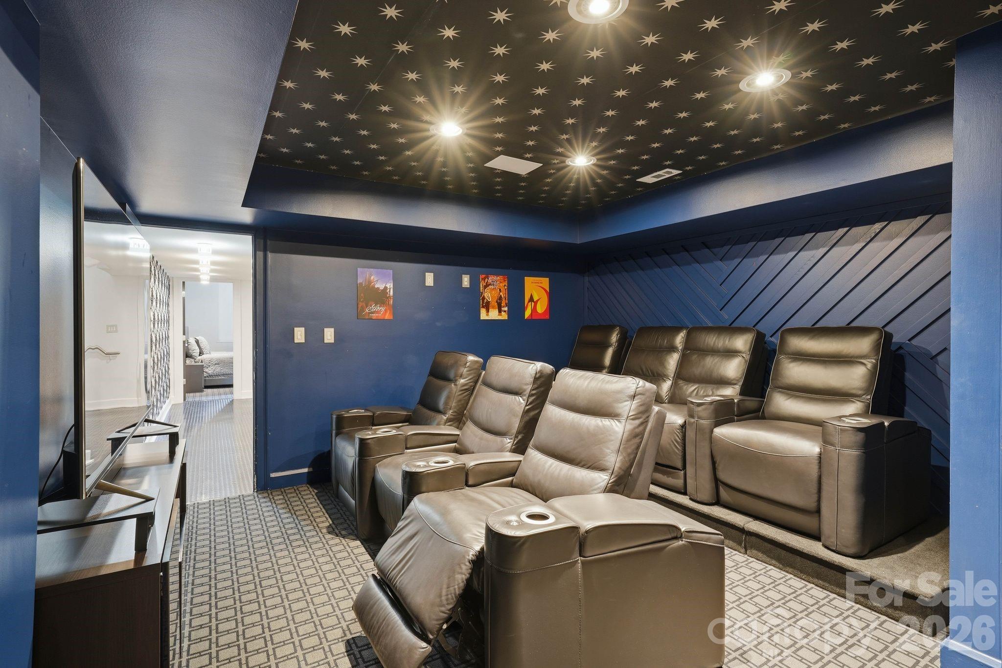 1124 Dilworth Crescent Row