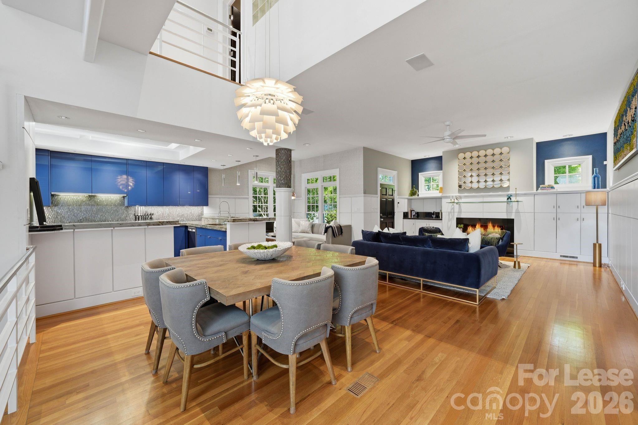 1124 Dilworth Crescent Row