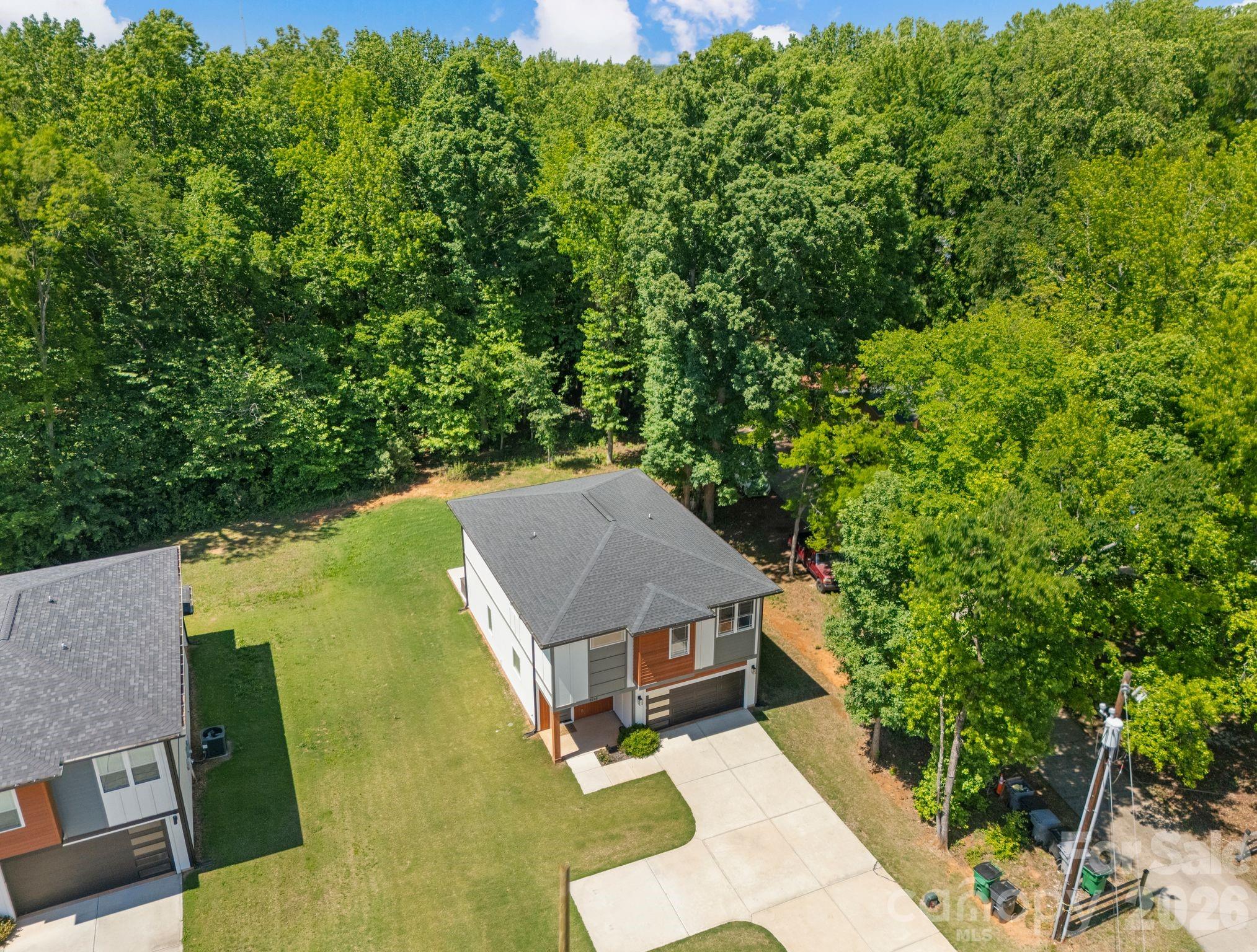 8925 Harrisburg Road