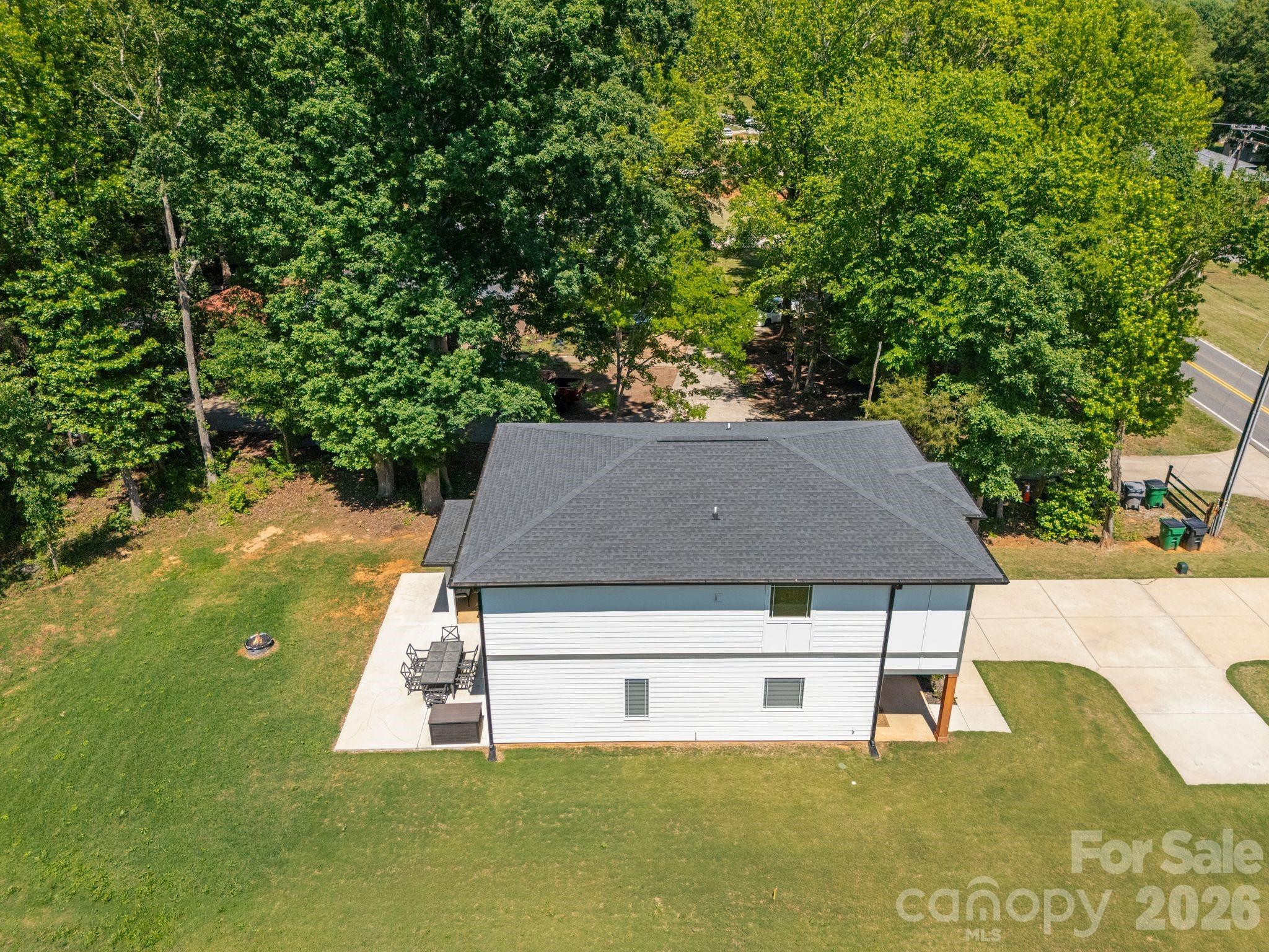 8925 Harrisburg Road