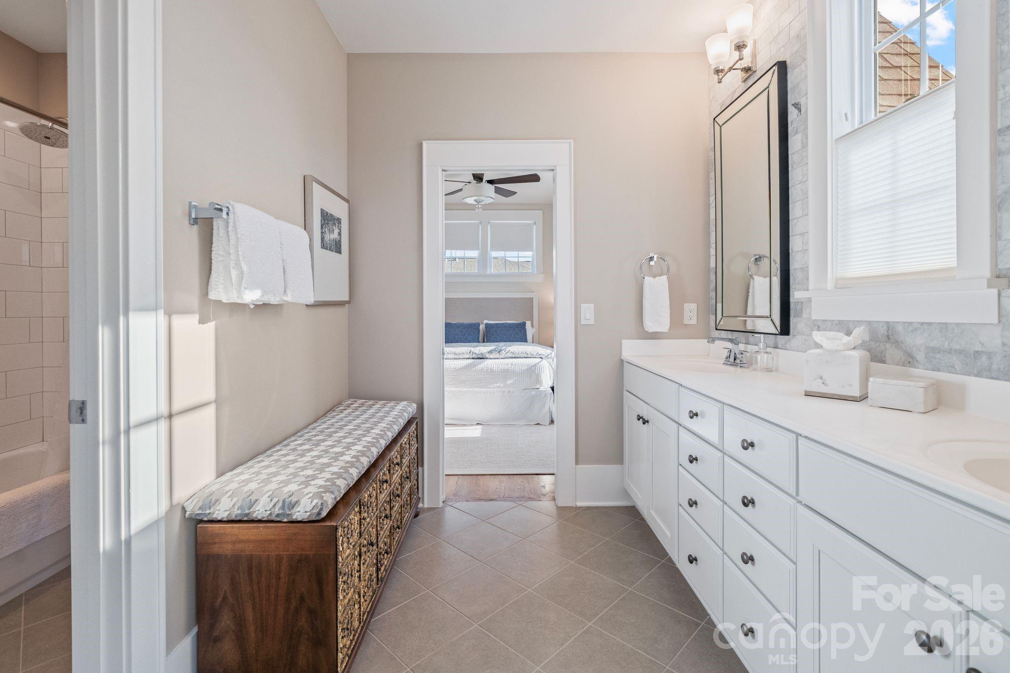 452 Luray Way