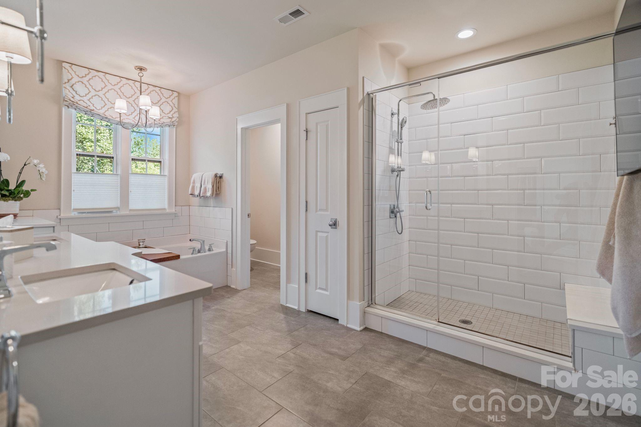 452 Luray Way