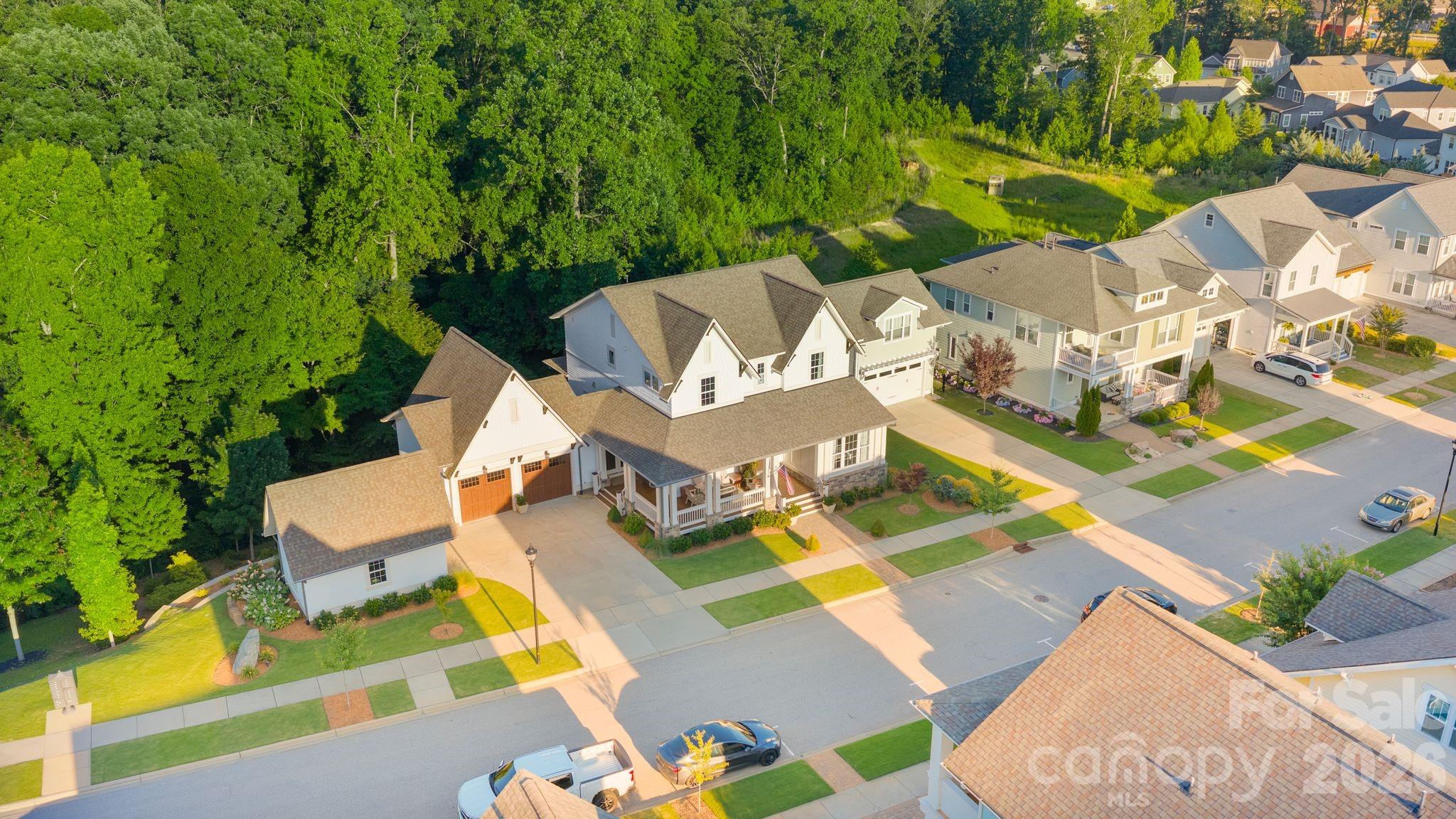 452 Luray Way