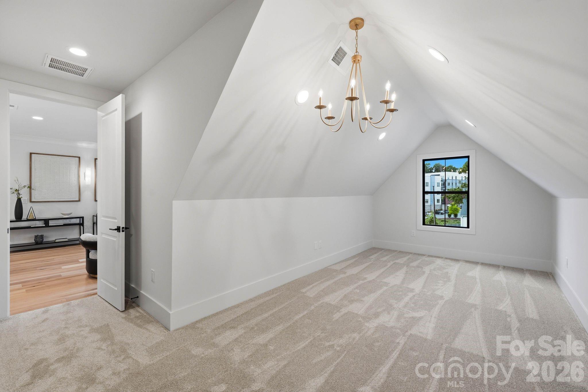 1412 Lyon Court
