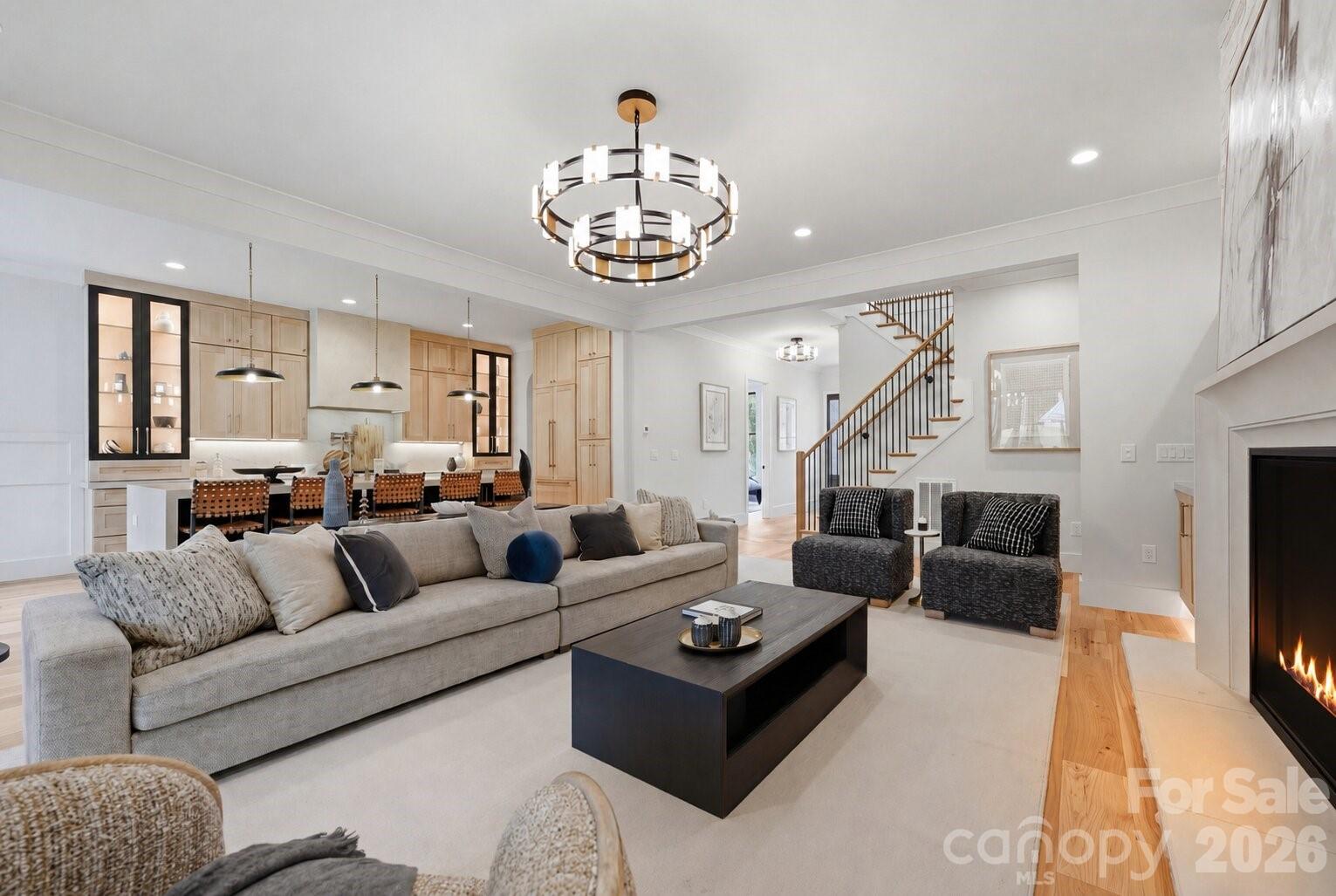 1412 Lyon Court