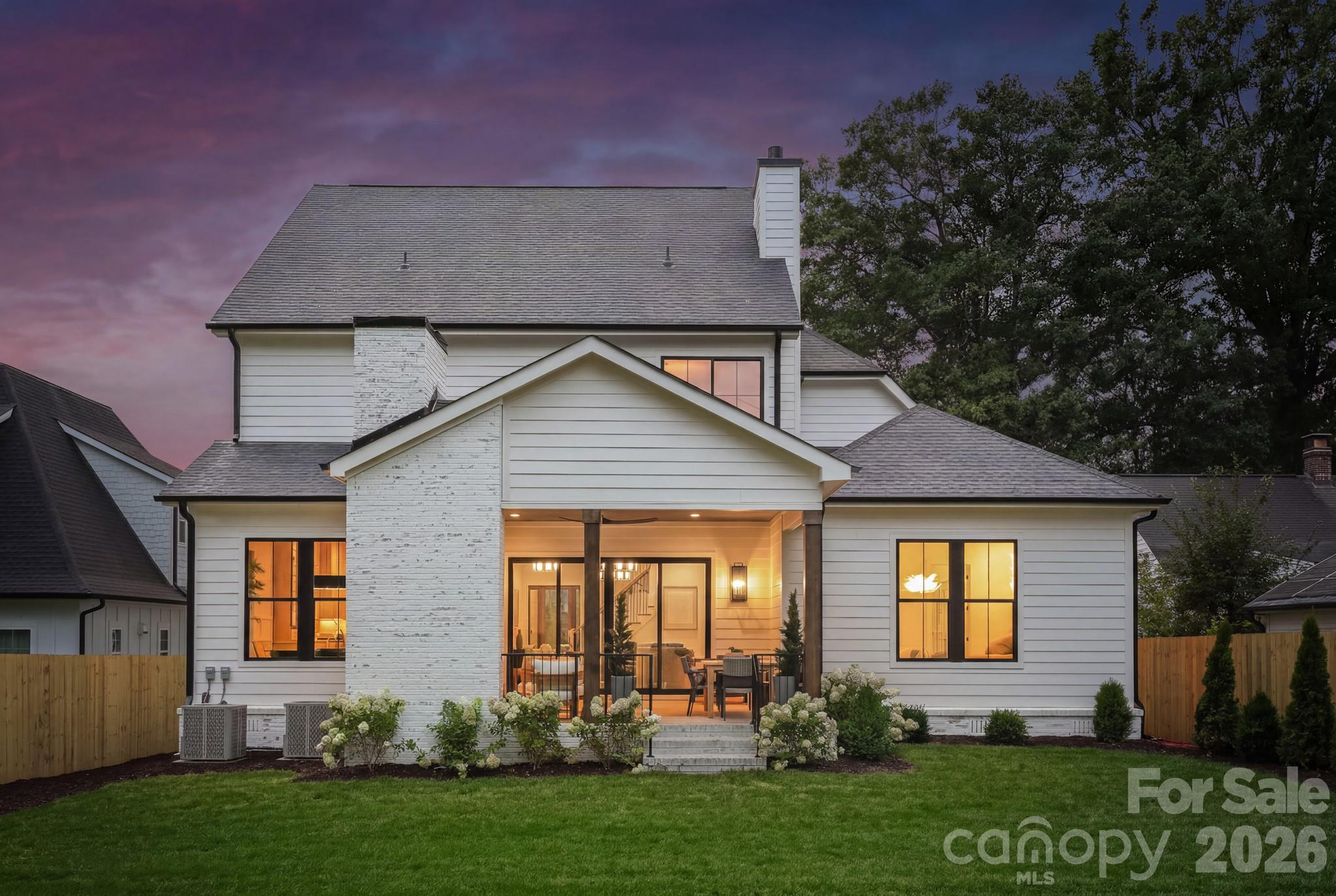 1412 Lyon Court