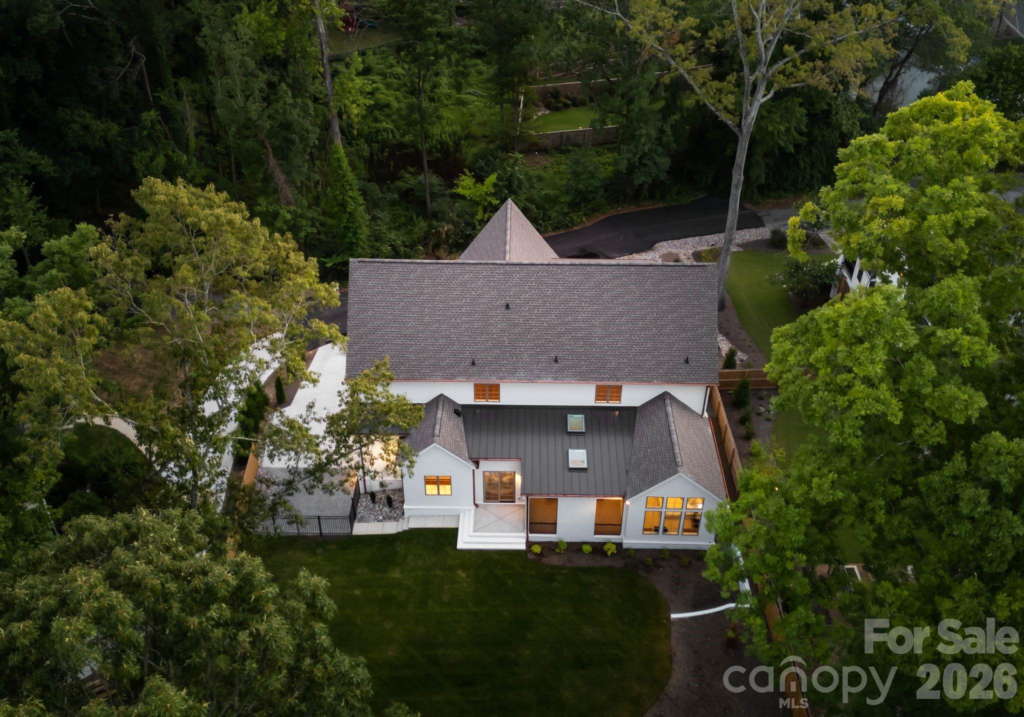 444 Hunter Lane