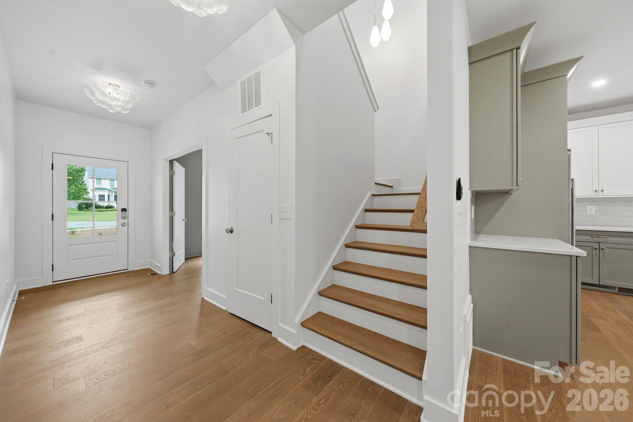 2311 Chateau Court