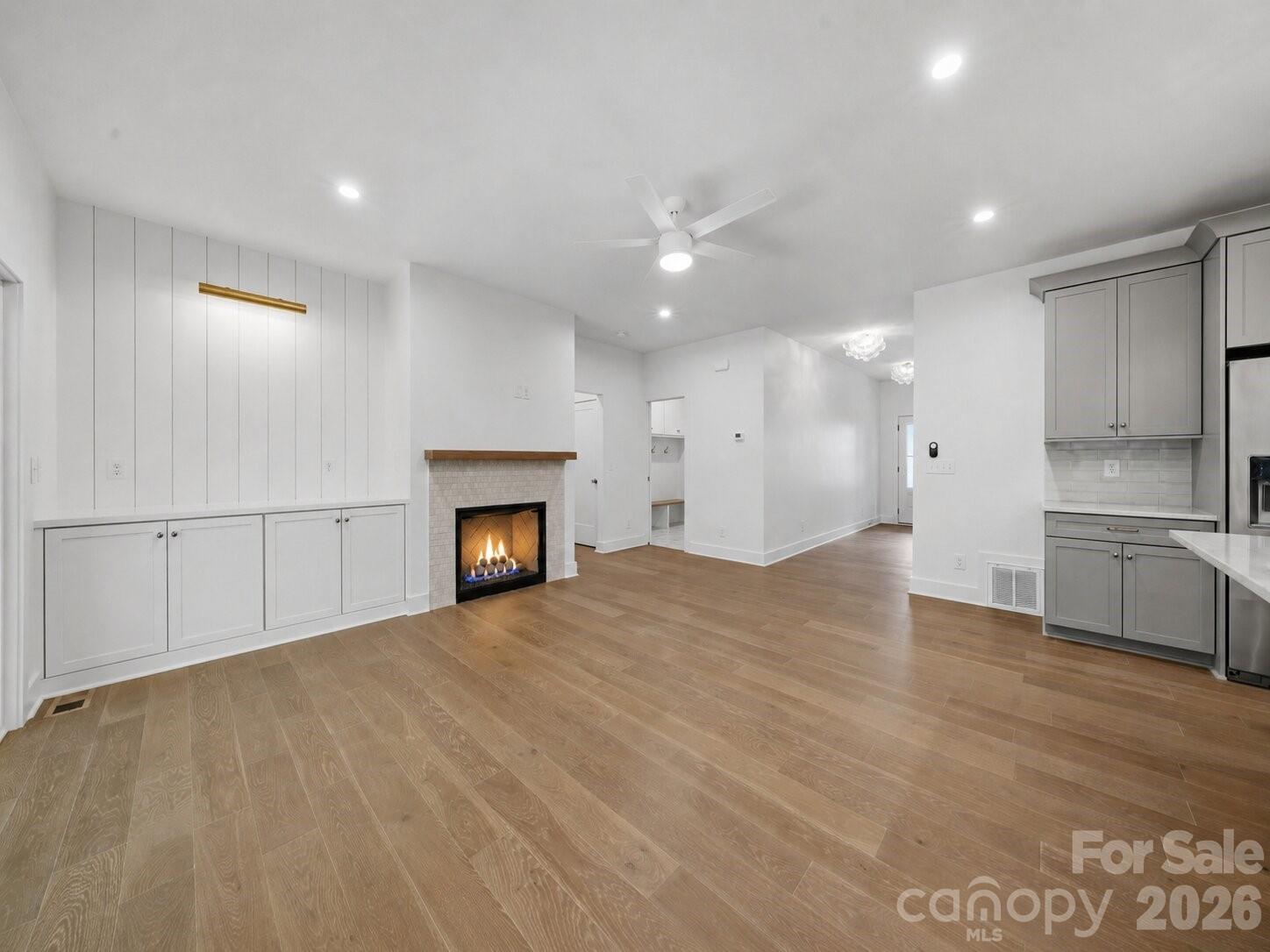 2311 Chateau Court