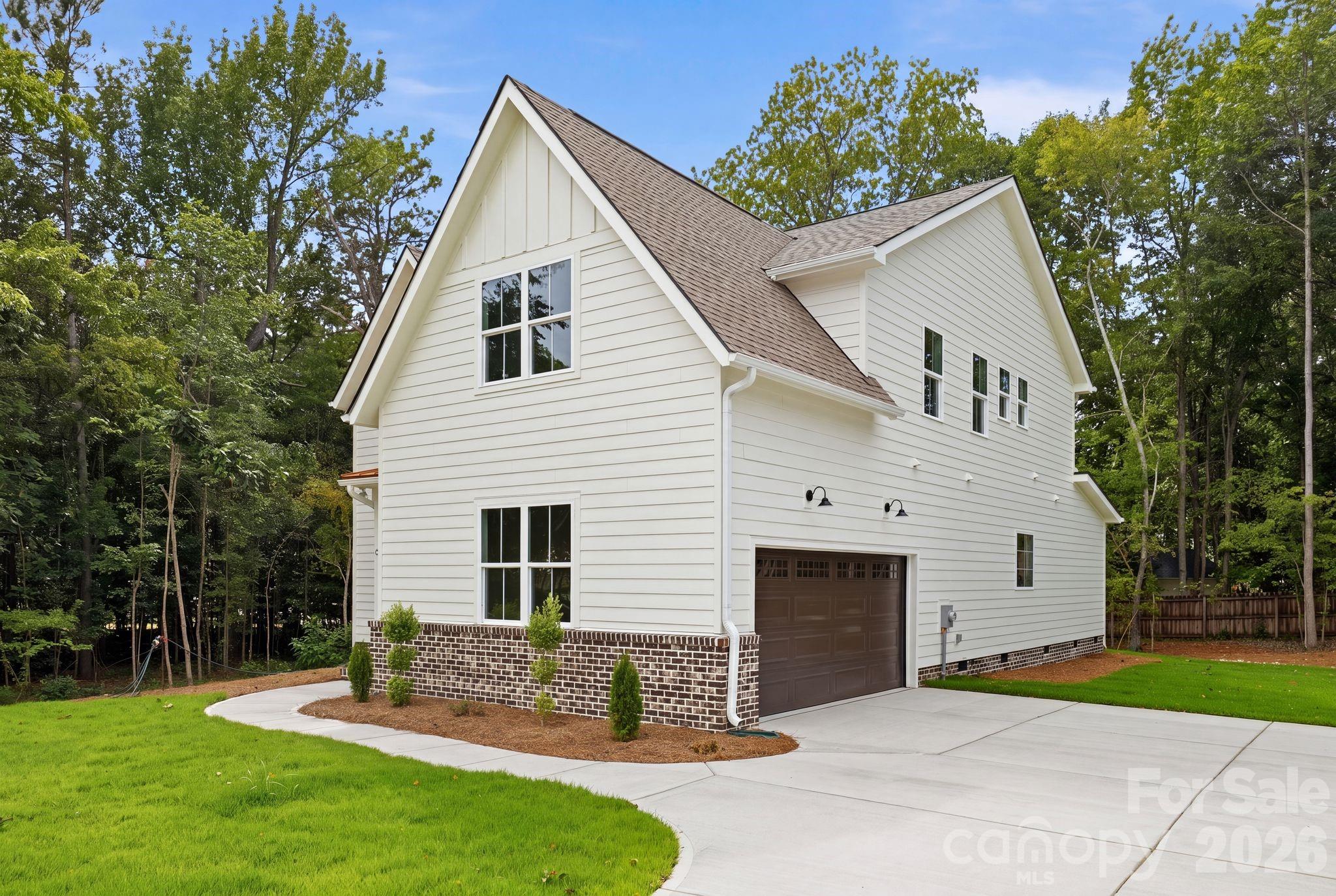 2311 Chateau Court