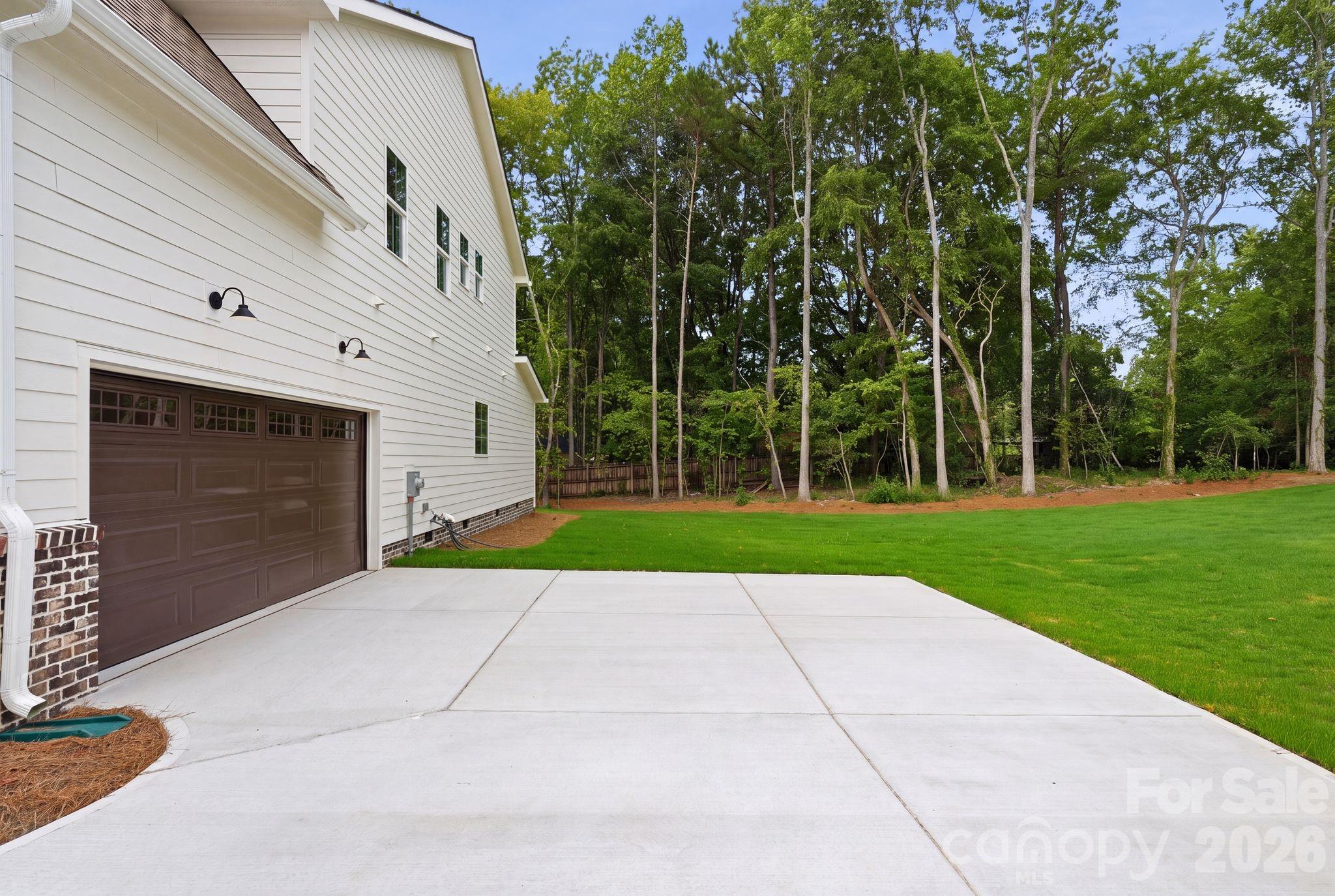 2311 Chateau Court