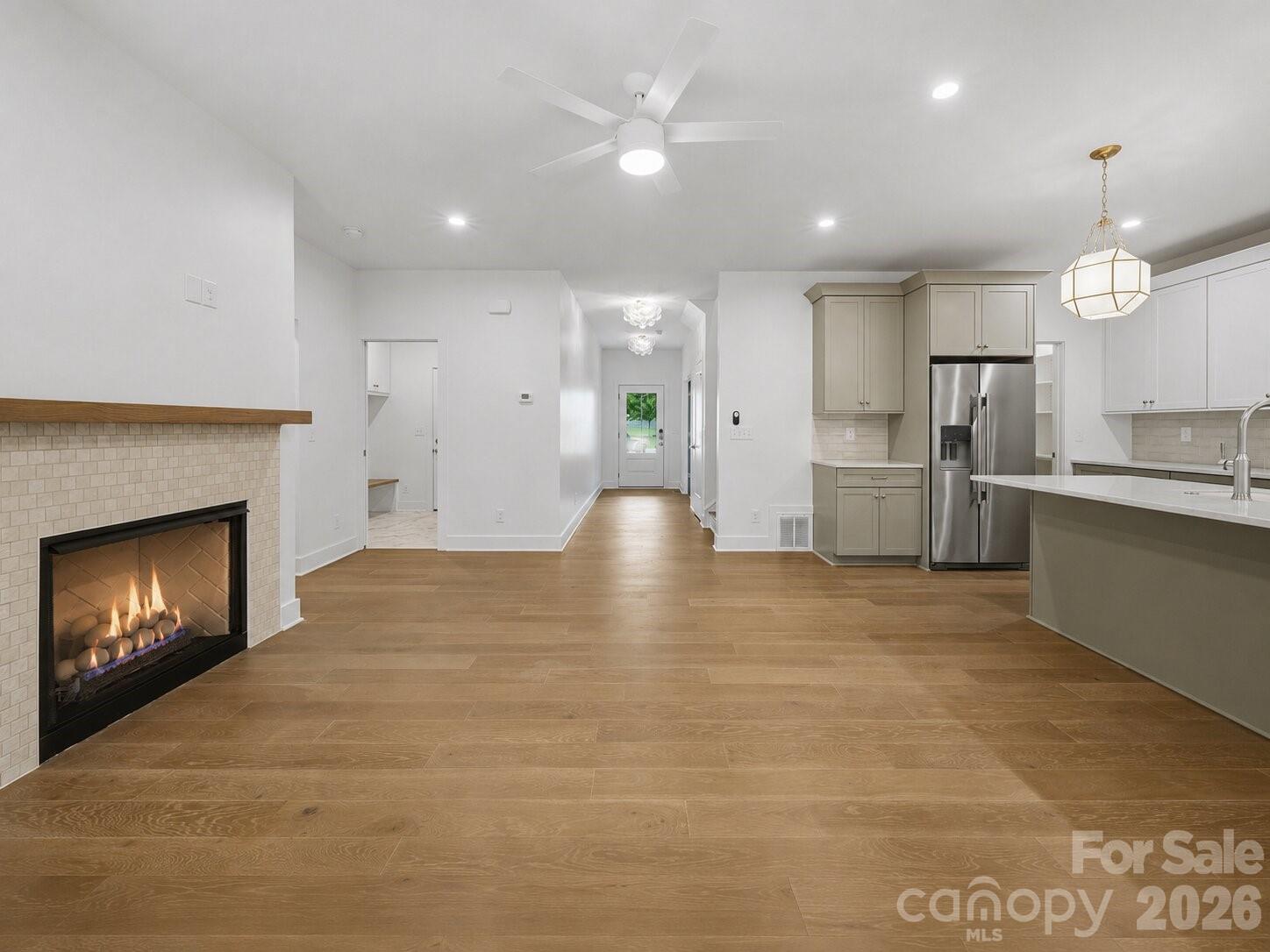 2311 Chateau Court
