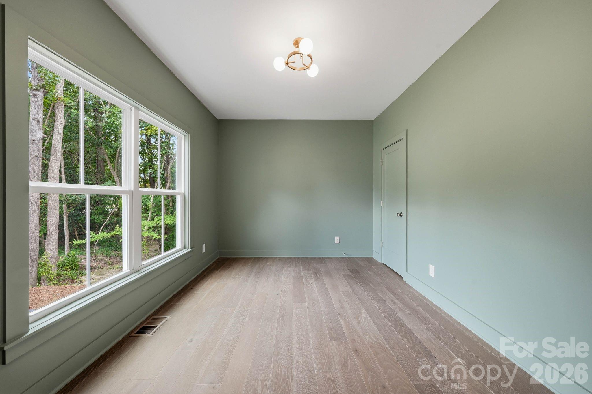 2311 Chateau Court