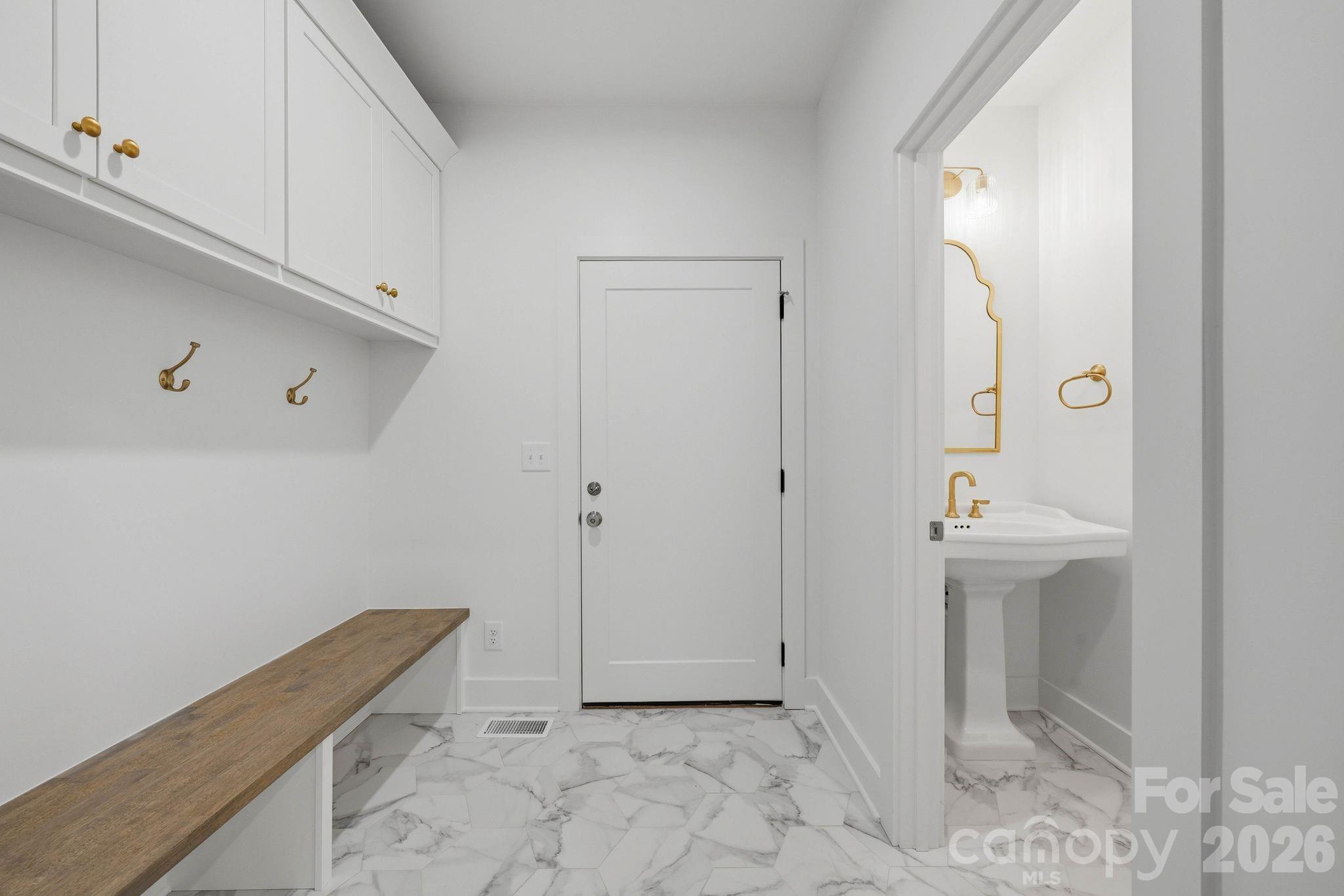2311 Chateau Court