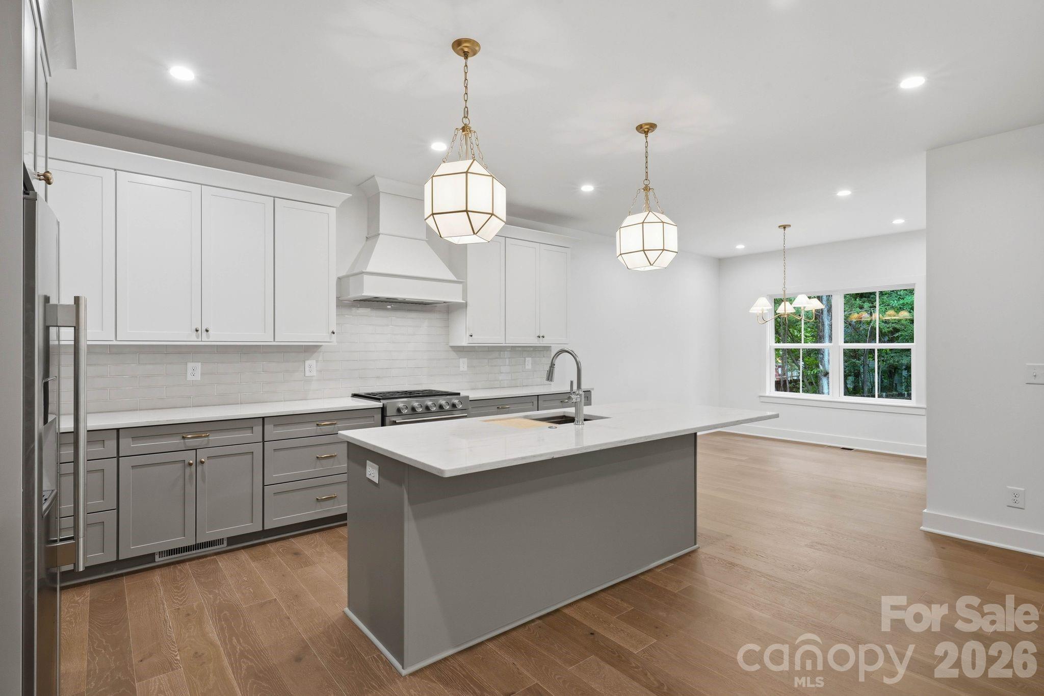 2311 Chateau Court