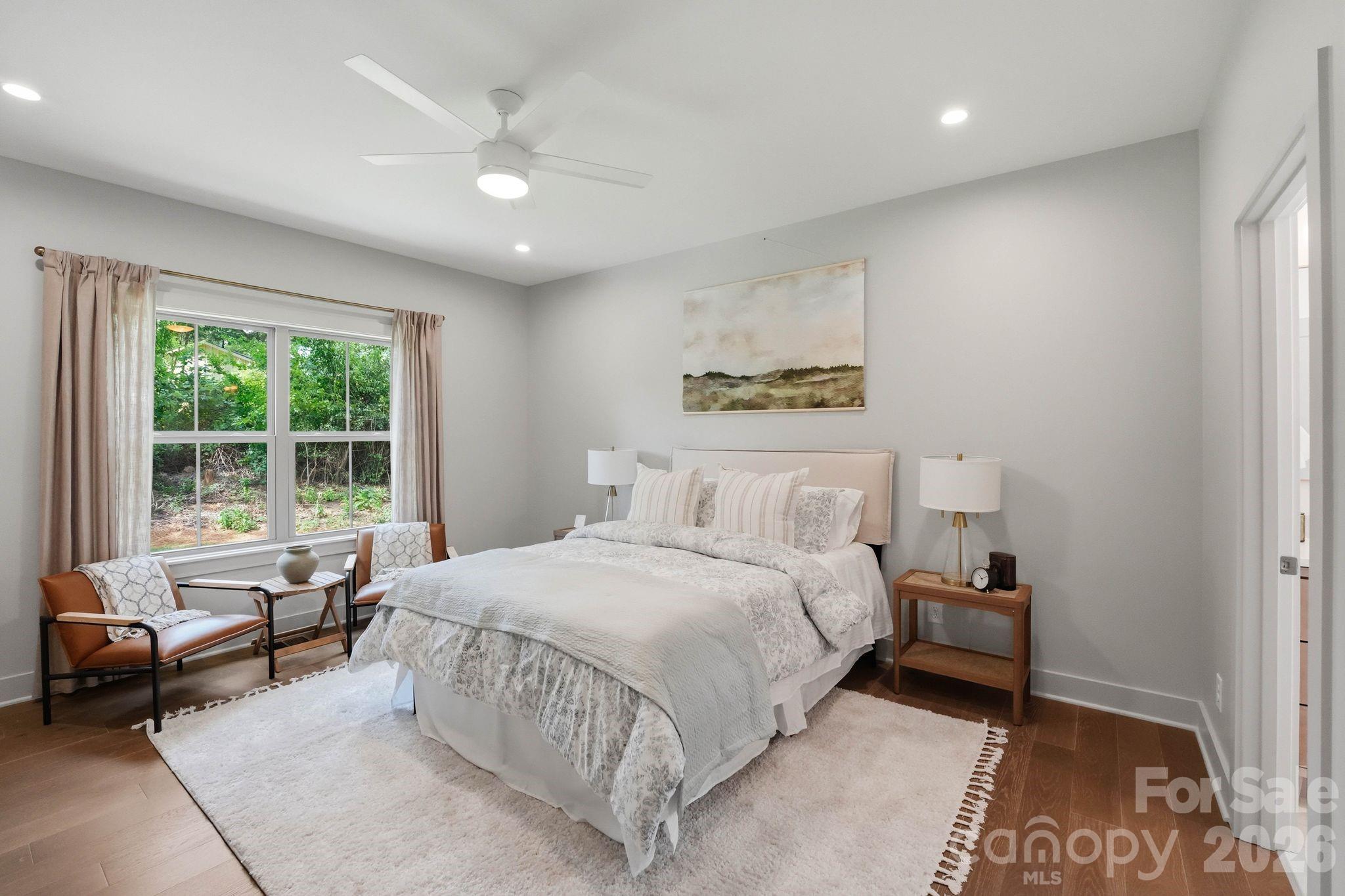 2315 Chateau Court