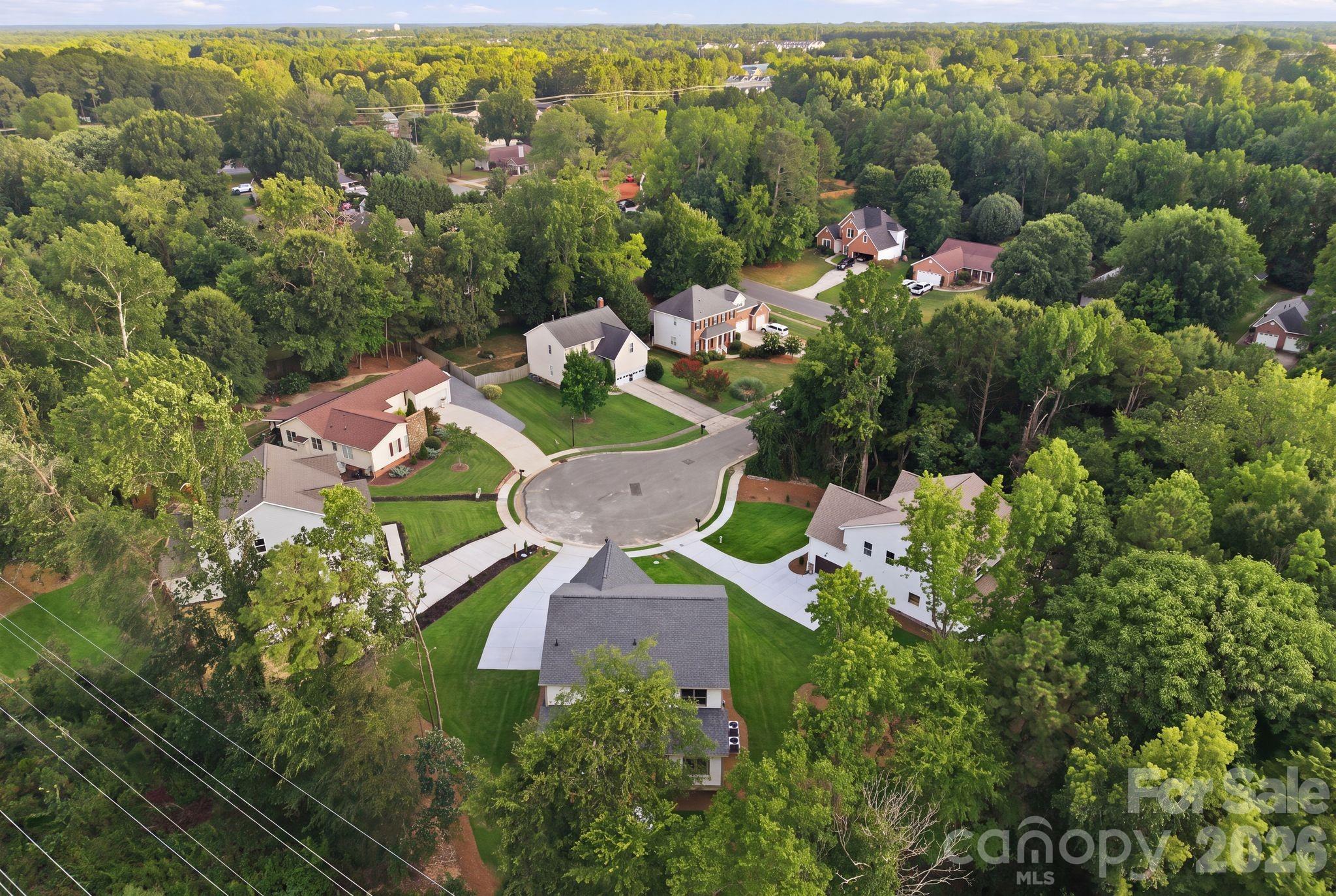 2315 Chateau Court