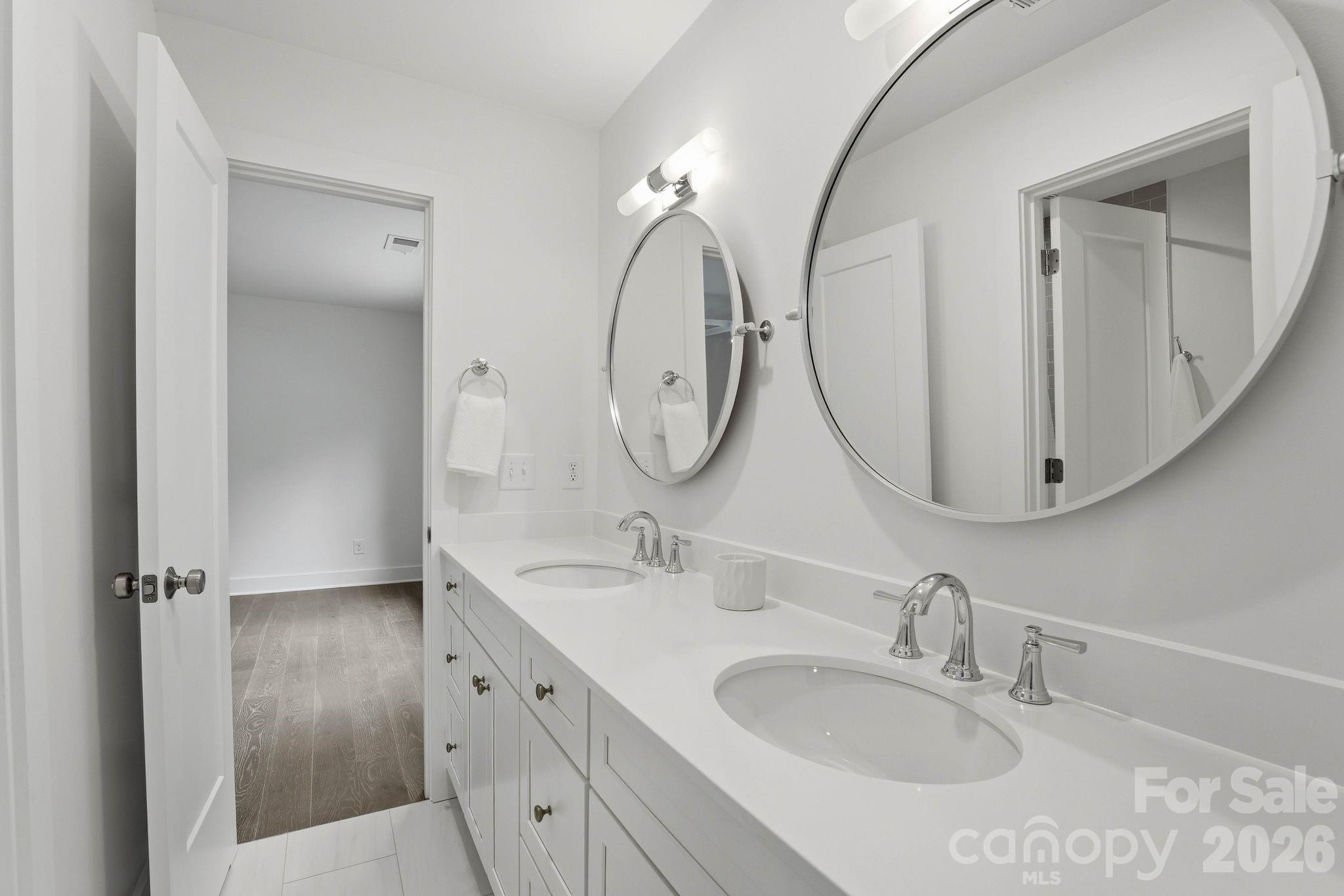 2315 Chateau Court