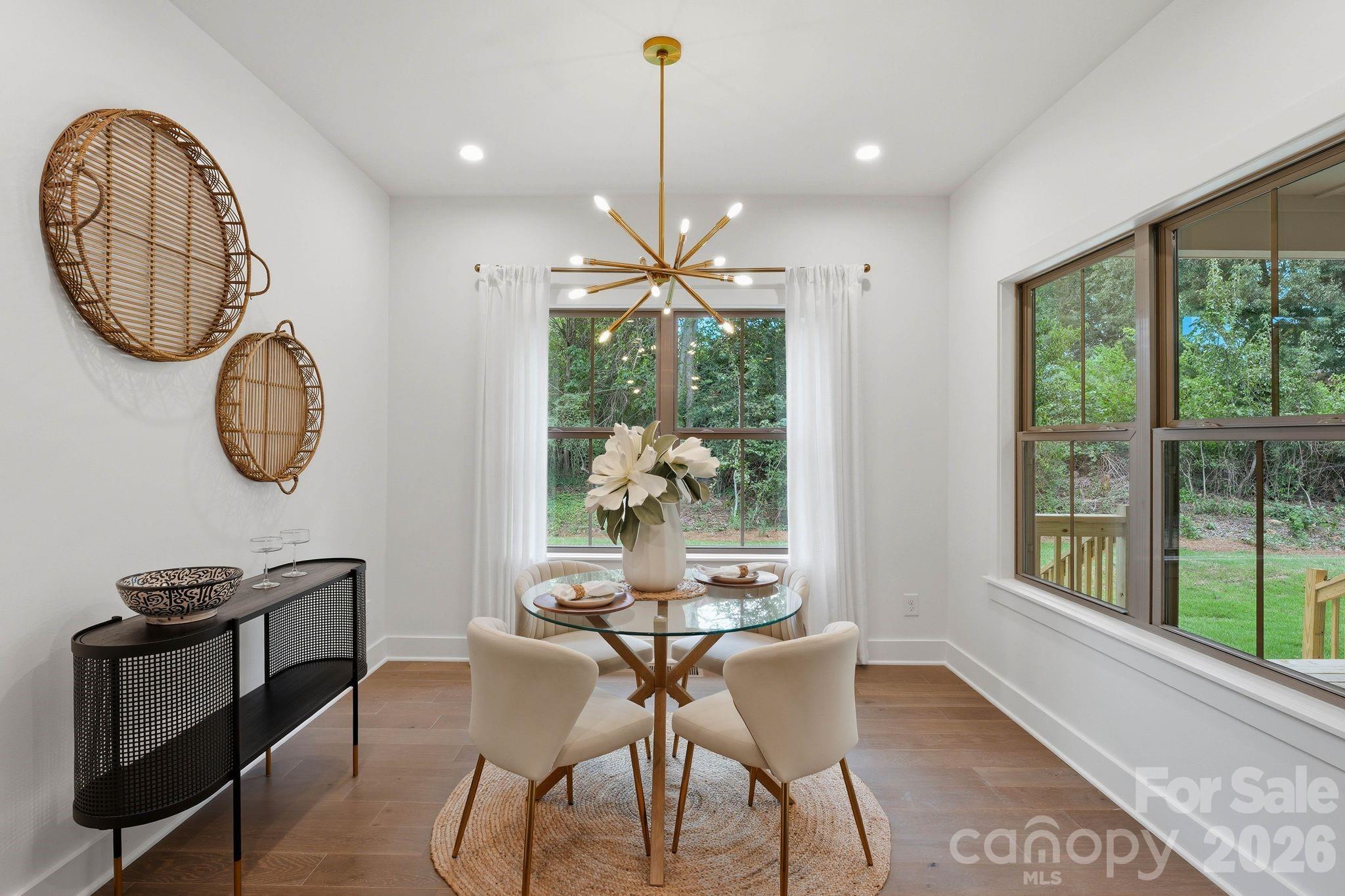 2315 Chateau Court