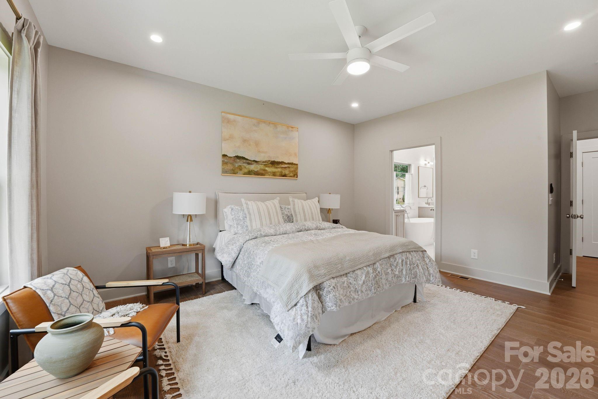 2315 Chateau Court
