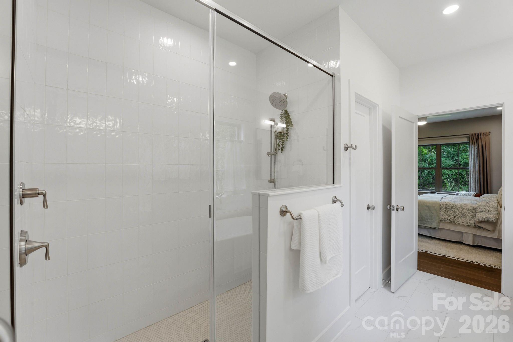 2315 Chateau Court