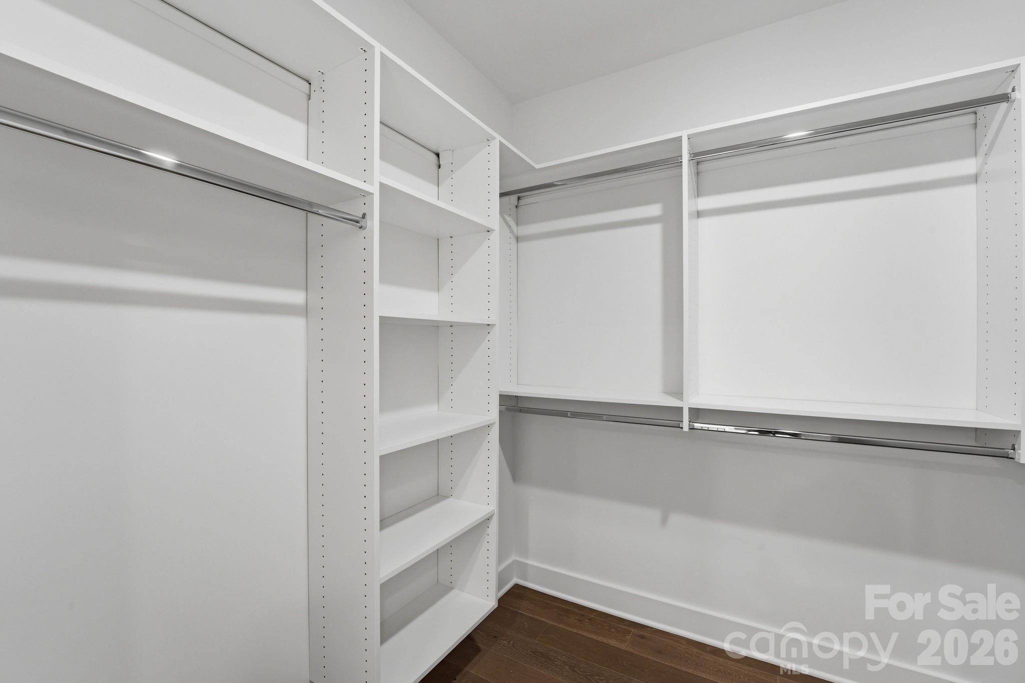 2315 Chateau Court