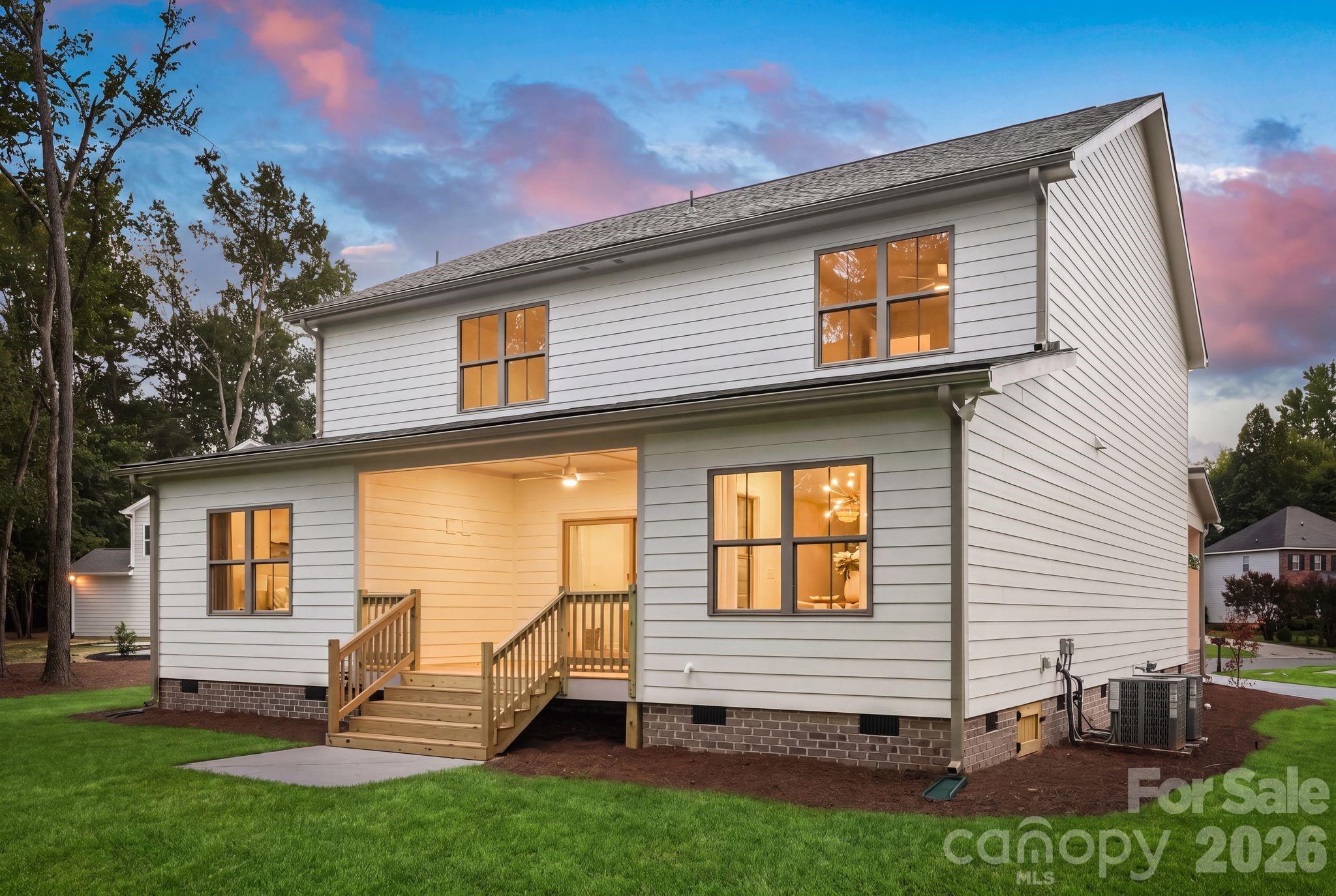 2315 Chateau Court